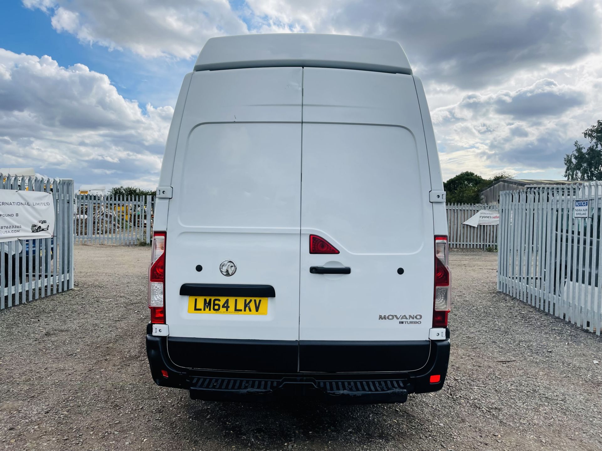 ** ON SALE ** Vauxhall Movano R4500 L4 H3 2.3 CDTI S/S 2014 '64 Reg' Twin Rear Axle - - Image 13 of 21