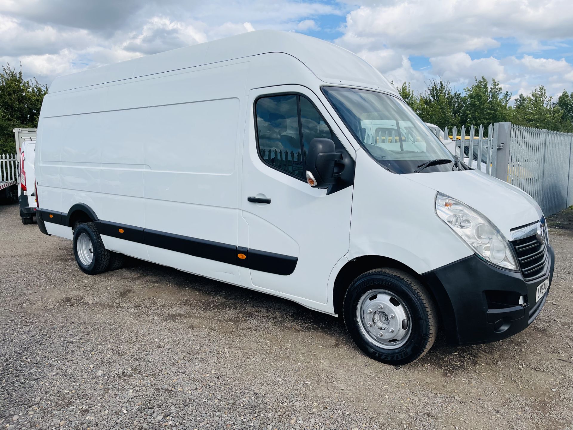 ** ON SALE ** Vauxhall Movano R4500 L4 H3 2.3 CDTI S/S 2014 '64 Reg' Twin Rear Axle - - Image 17 of 21