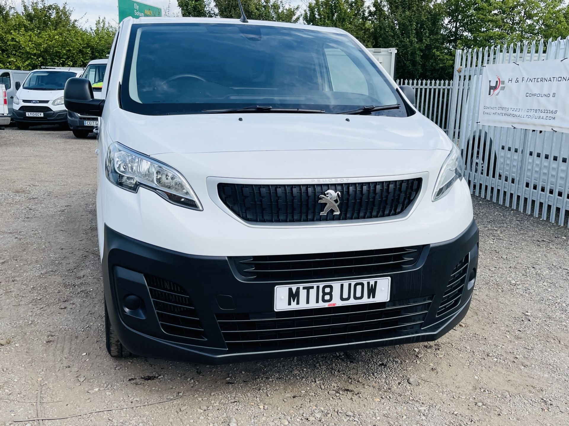 Peugeot Expert 1.6 Blue HDI Professional 2018 '18 Reg' Air con -Sat Nav-Euro 6b ** ULEZ Compliant ** - Image 3 of 21