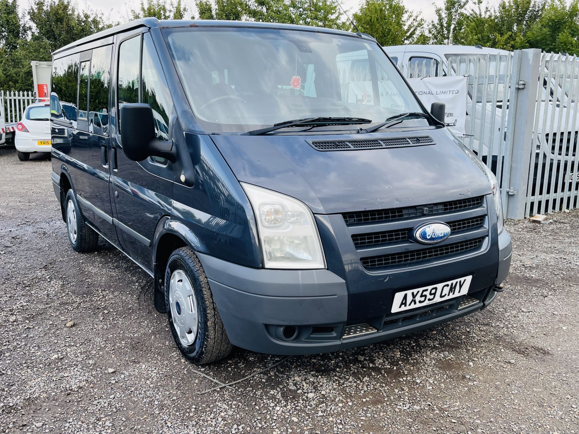 ** ON SALE ** Ford Transit 2.2 TDCI Toureno Trend 2009 '59 Reg' 9 seats -Air Con -Cruise Control - - Image 2 of 21