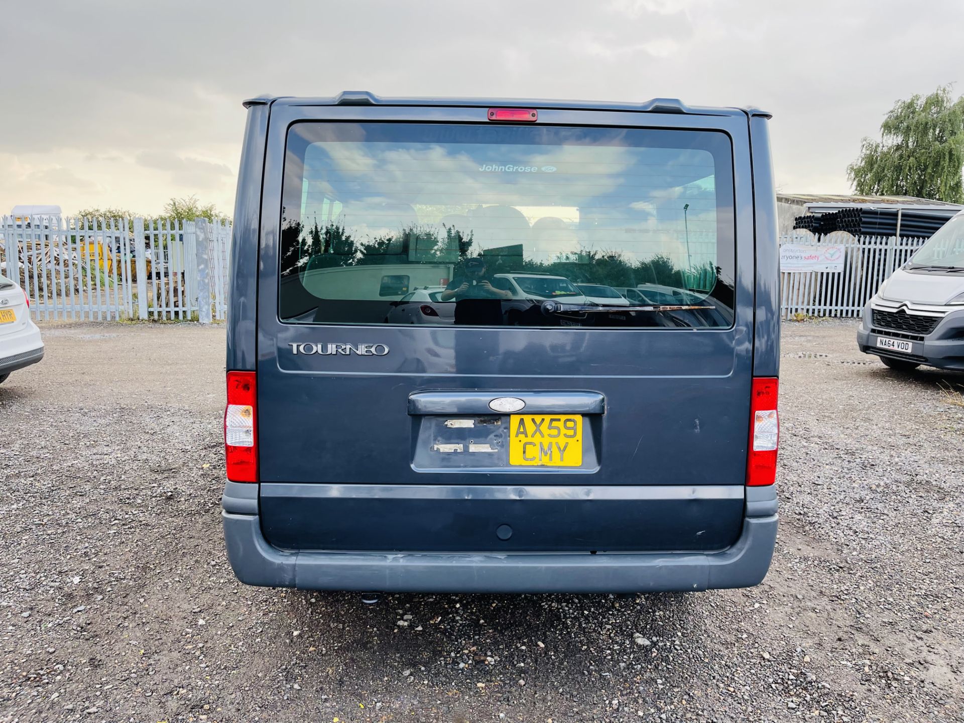 ** ON SALE ** Ford Transit 2.2 TDCI Toureno Trend 2009 '59 Reg' 9 seats -Air Con -Cruise Control - - Image 10 of 21