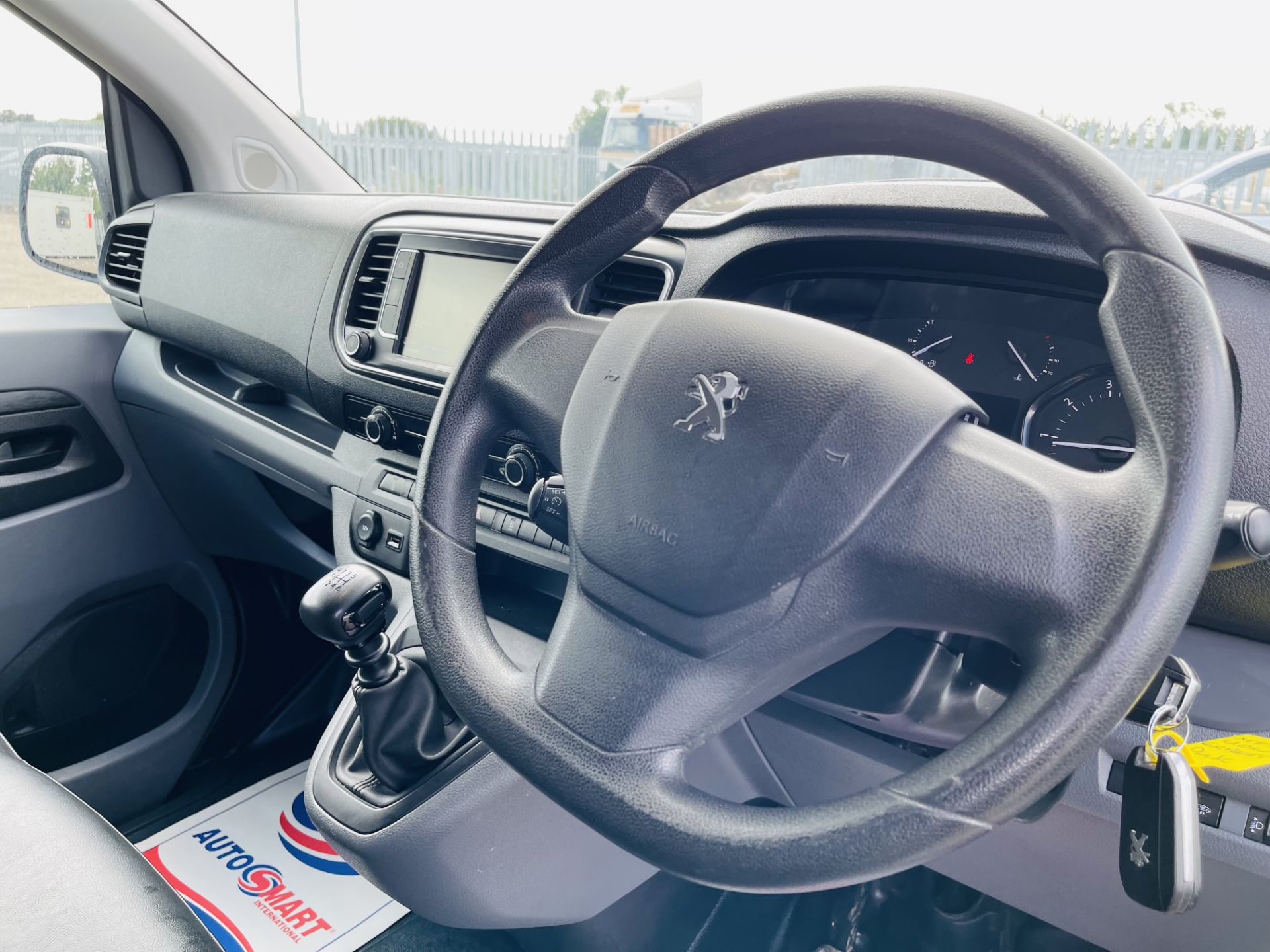 Peugeot Expert 1.6 Blue HDI Professional 2018 '18 Reg' Air con -Sat Nav-Euro 6b ** ULEZ Compliant ** - Image 21 of 21