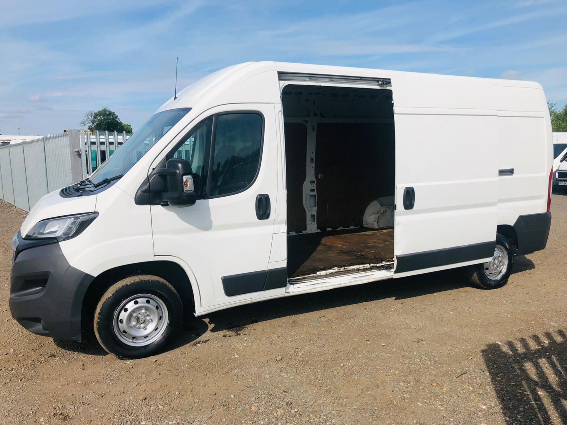 Peugeot Boxer 2.2 HDI L3 H2 Professional 2015 '15 Reg' Sat nav - Air con - No vat Save 20% - Image 8 of 16