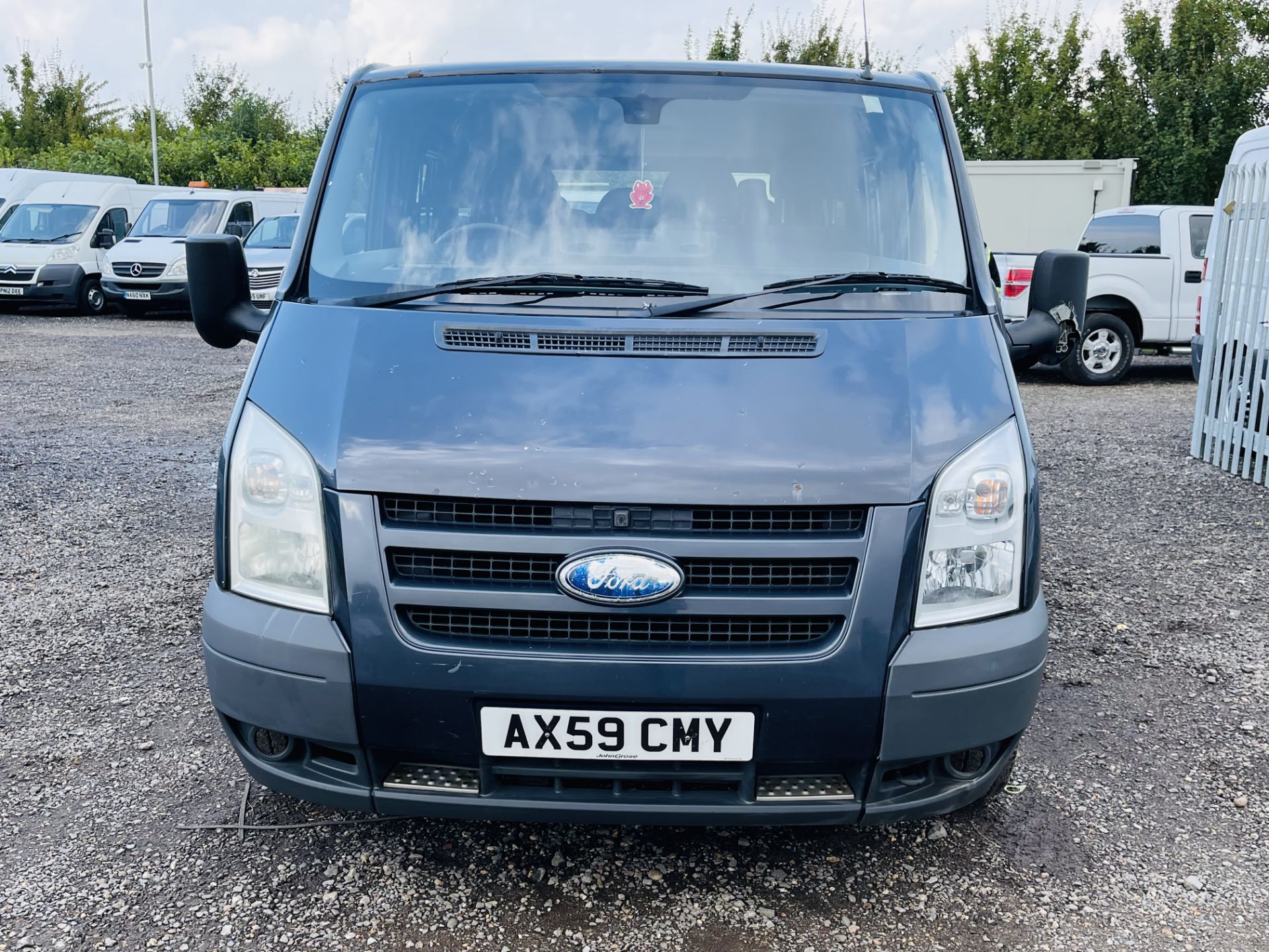 ** ON SALE ** Ford Transit 2.2 TDCI Toureno Trend 2009 '59 Reg' 9 seats -Air Con -Cruise Control - - Image 3 of 21