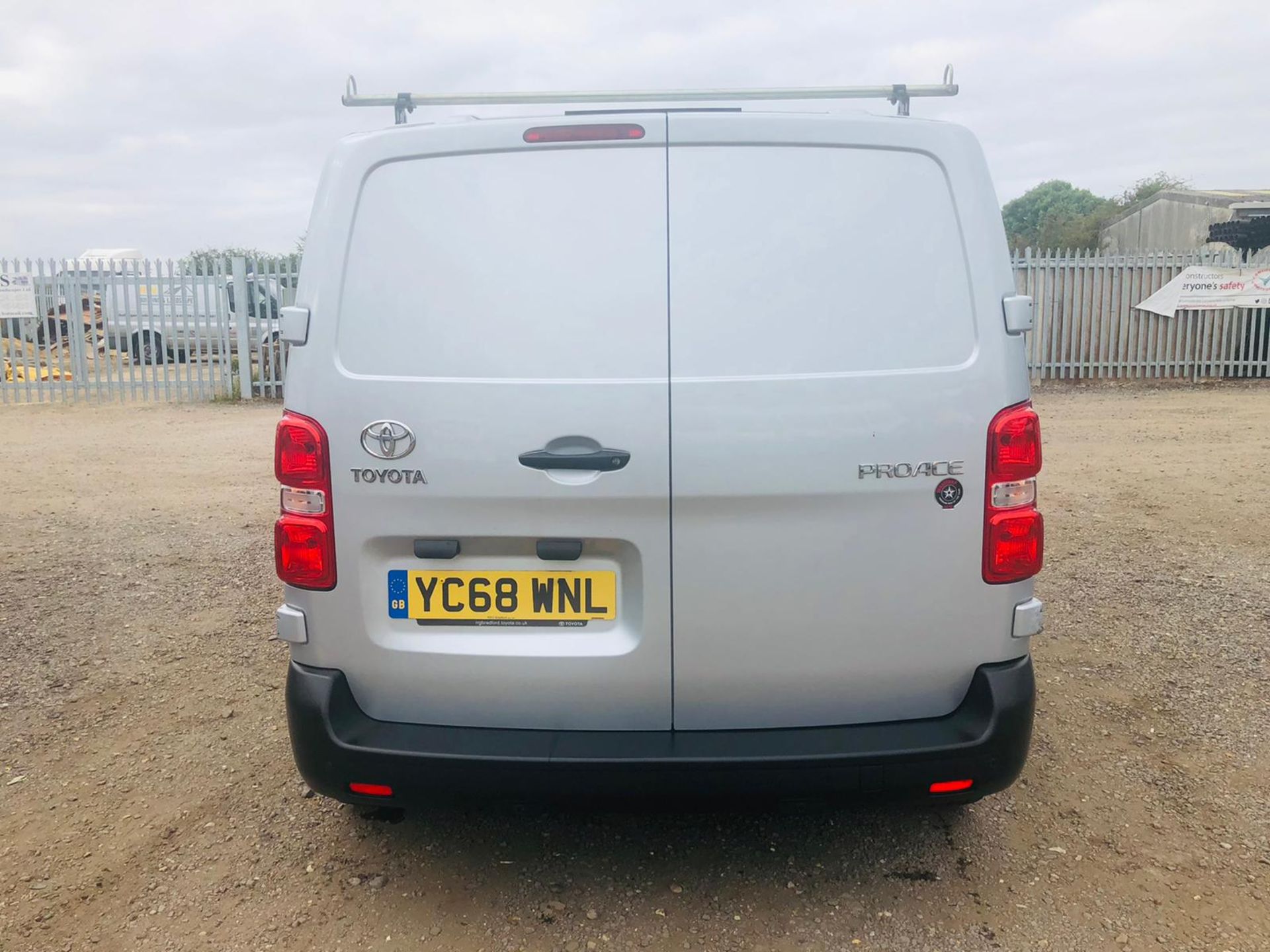 ** ON SALE **Toyota Proace Active 1.6 2018 '68 Reg' Air Con - Euro 6B - ULEZ Compliant - - Image 6 of 16