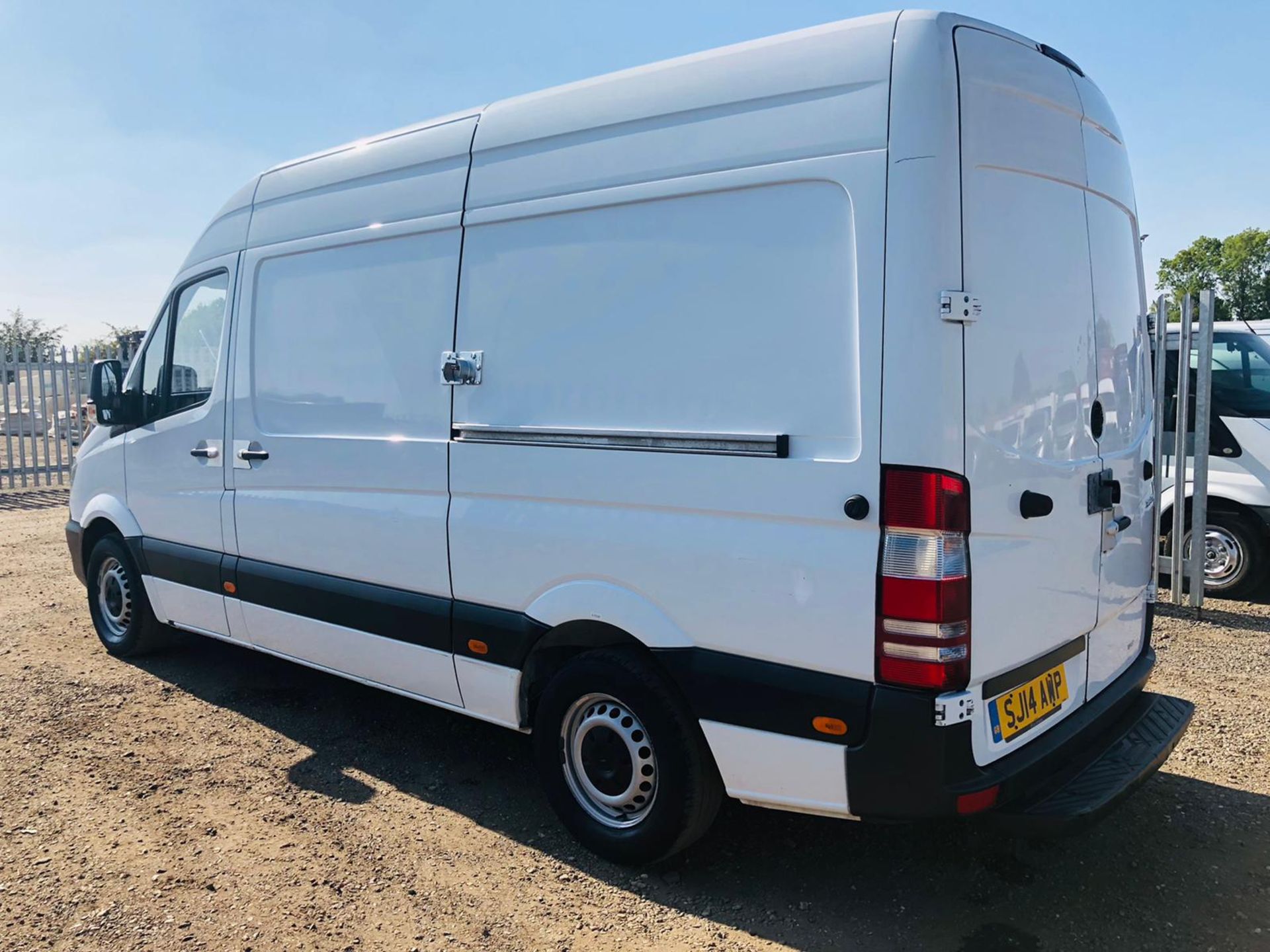 ** ON SALE ** Mercedes-Benz Sprinter 2.1 316 CDI L2 H3 2014 '14 Reg' - Panel Van - No Vat Save 20% - Image 7 of 16