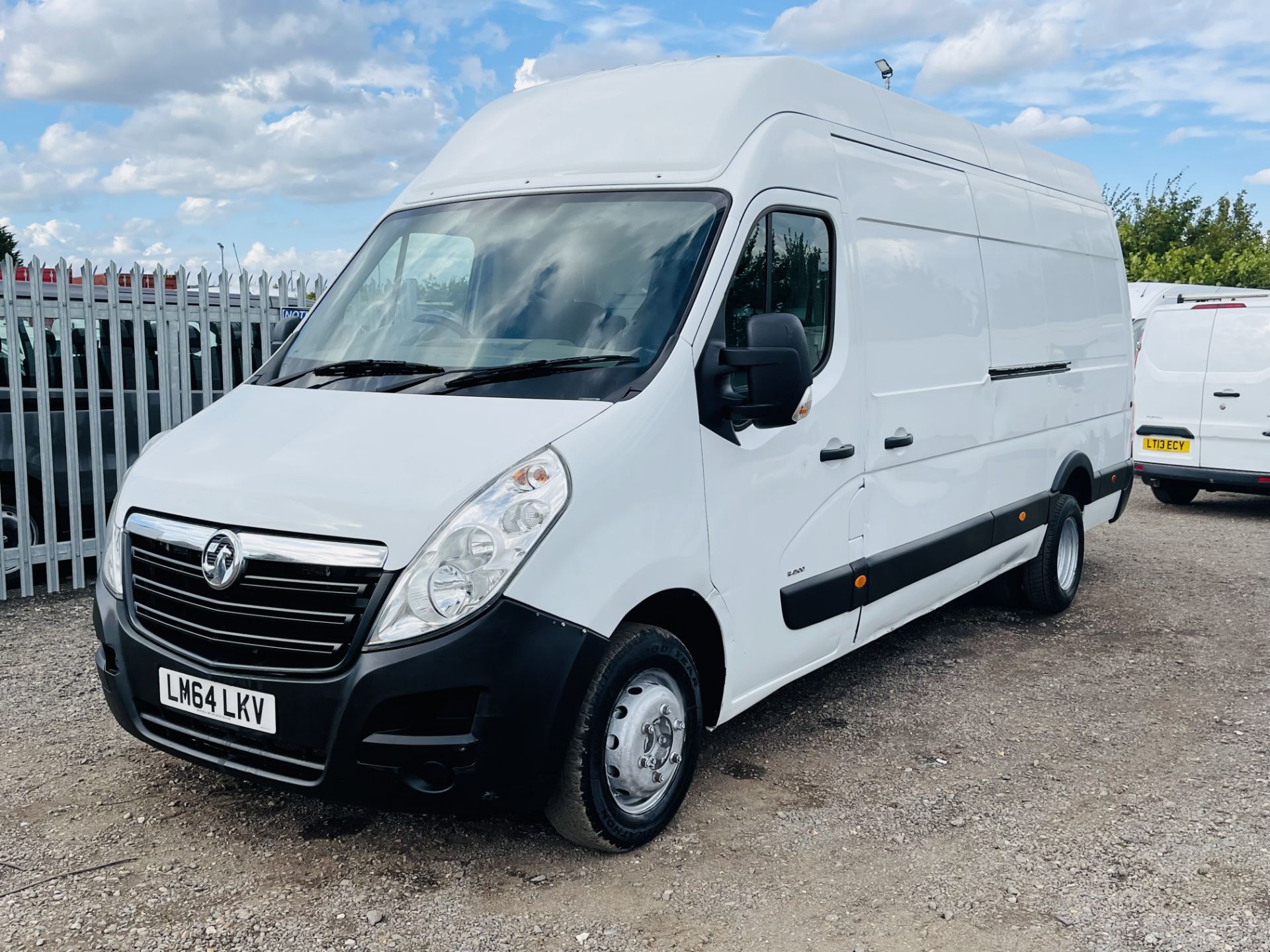 ** ON SALE ** Vauxhall Movano R4500 L4 H3 2.3 CDTI S/S 2014 '64 Reg' Twin Rear Axle - - Image 5 of 21