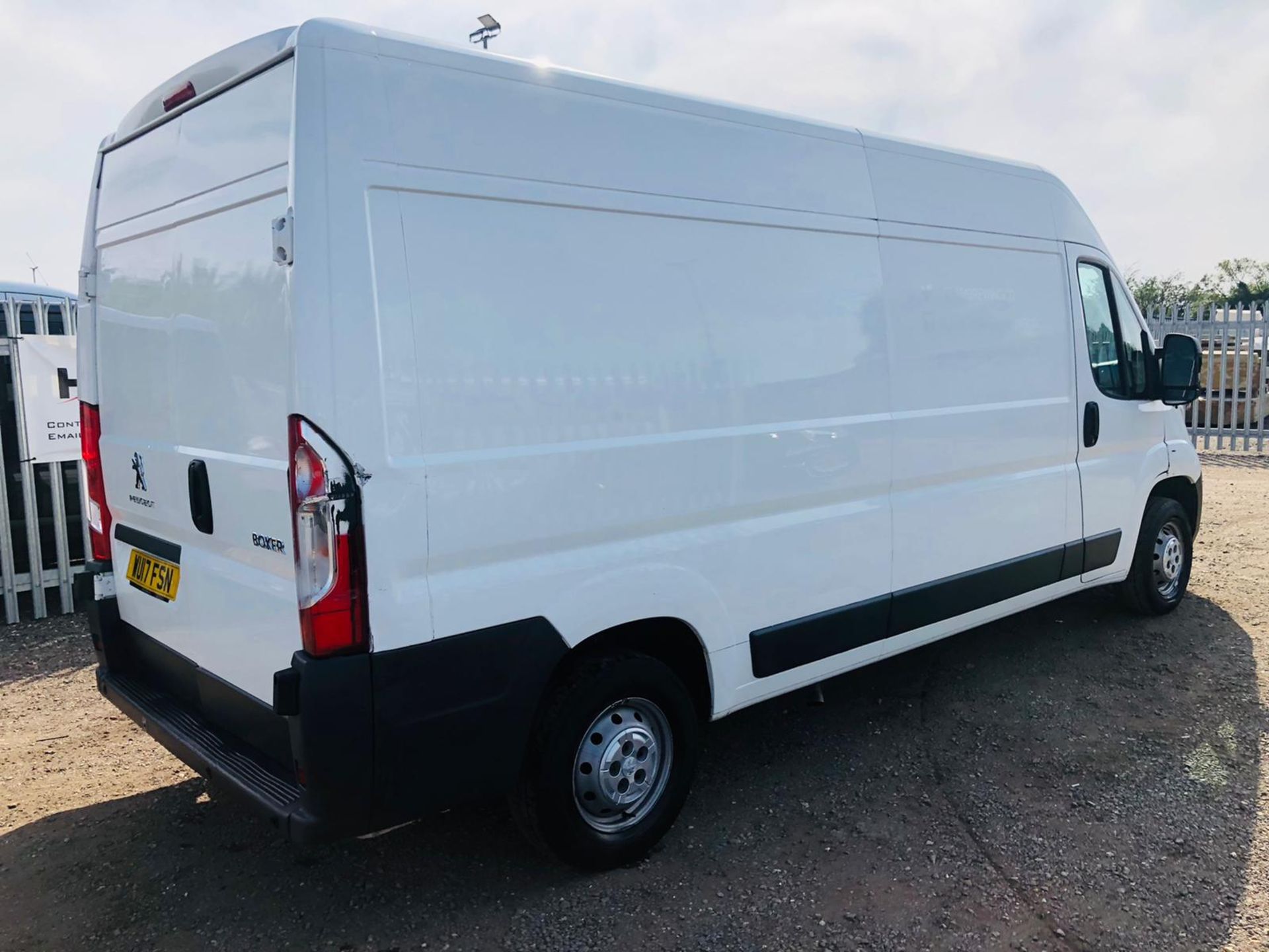 ** ON SALE ** Peugeot Boxer 2.0 Blue Hdi L3 H2 Professional 2017 '17 Reg' Euro 6B -ULEZ Compliant - - Image 7 of 15