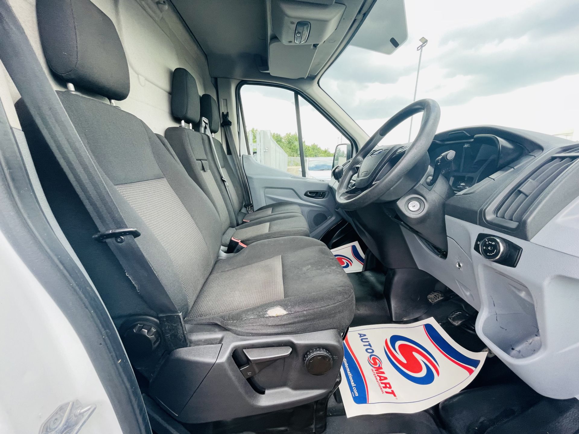 Ford Transit 2.2 TDCI L3 H2 2015 '65 Reg' - Panel Van - LCV - 3 seats - Image 12 of 15