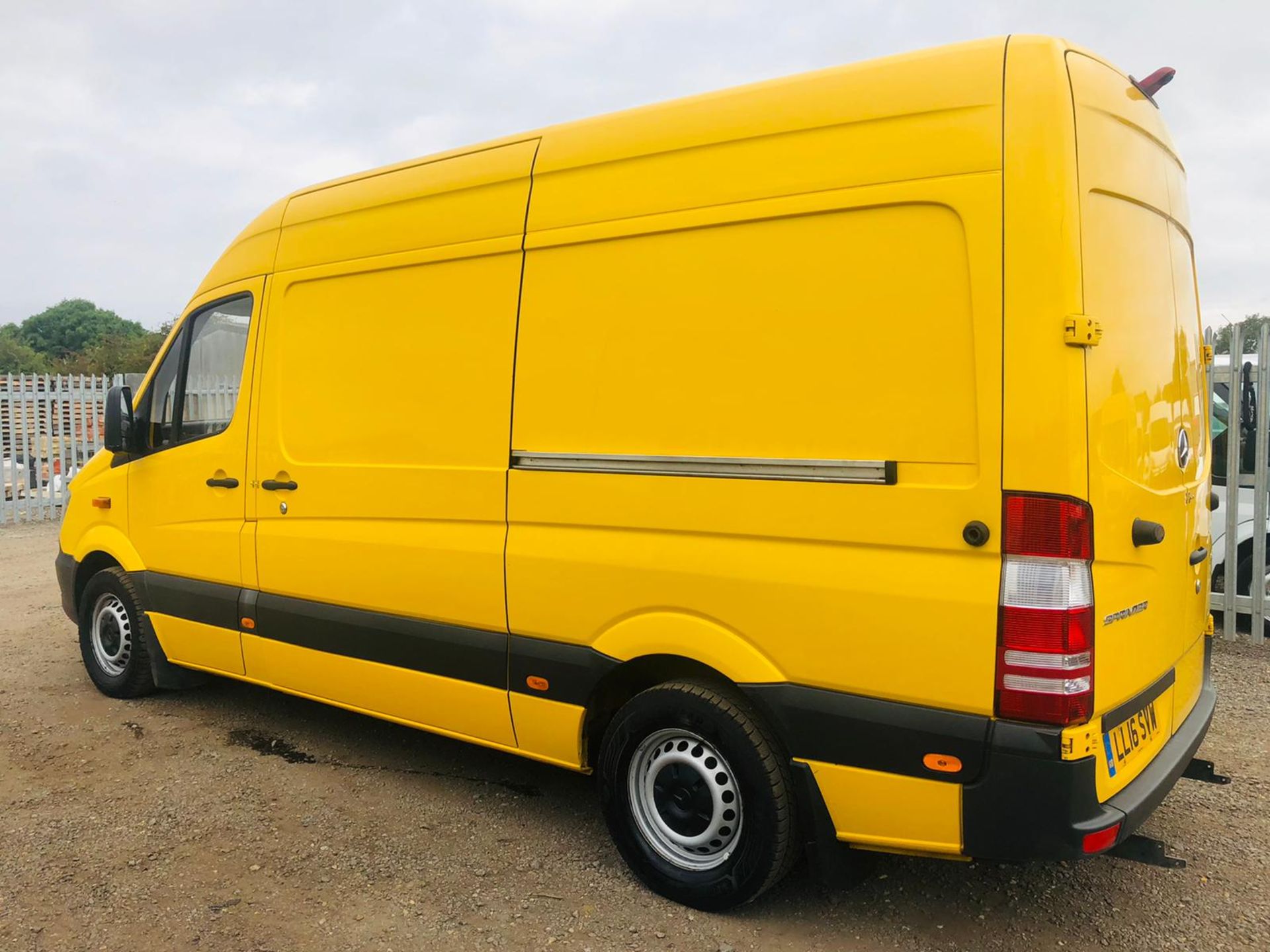 Mercedes-Benz Sprinter 313 CDI L2 H3 2016 '16 Reg' Air Con - Panel Van - Image 4 of 13