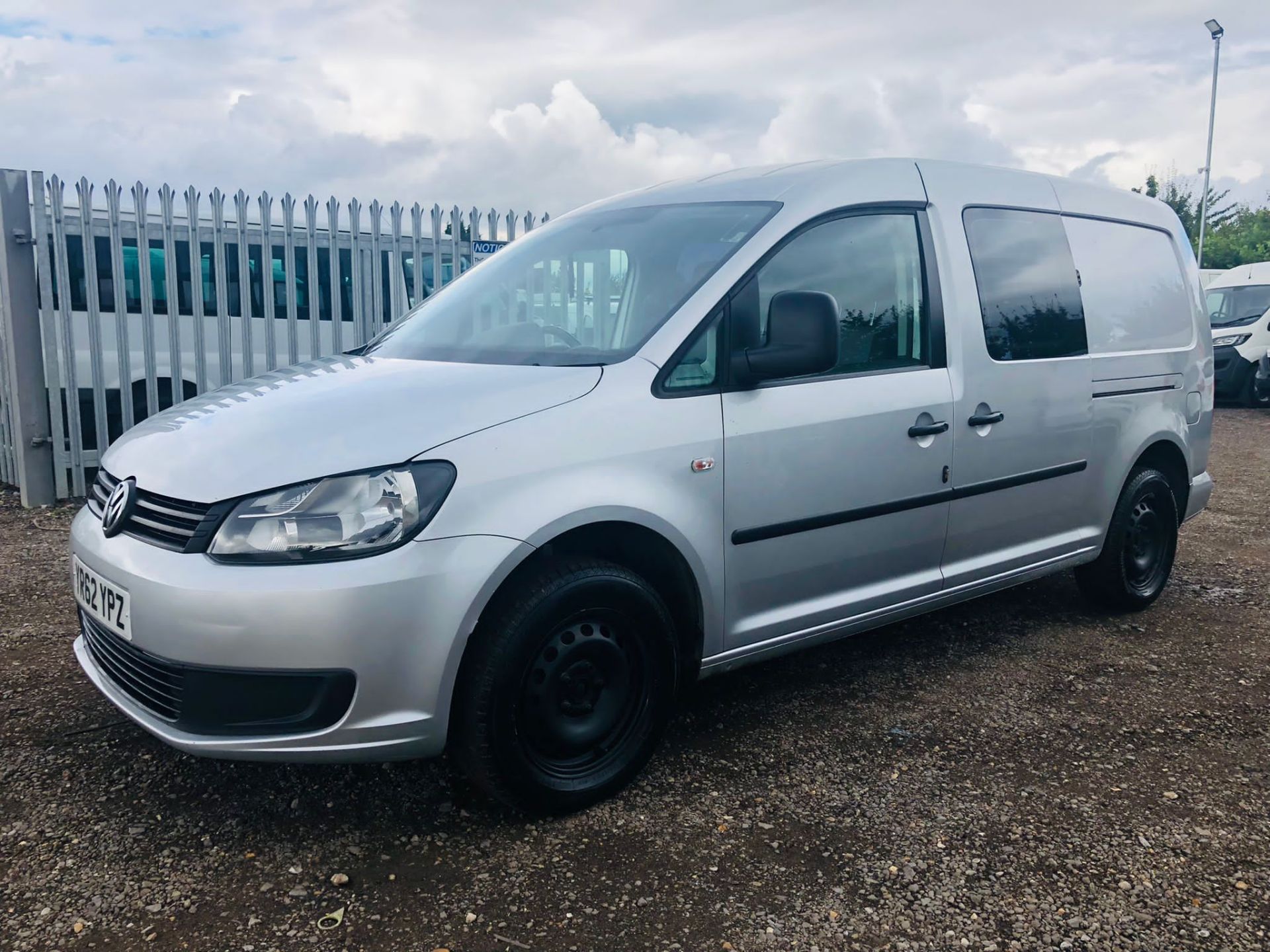 Volkswagen Caddy 1.6 TDI Maxi C20 Combi Dualiner 5 seats 2012 '62 Reg' Air Con - Panel van - Bild 3 aus 15