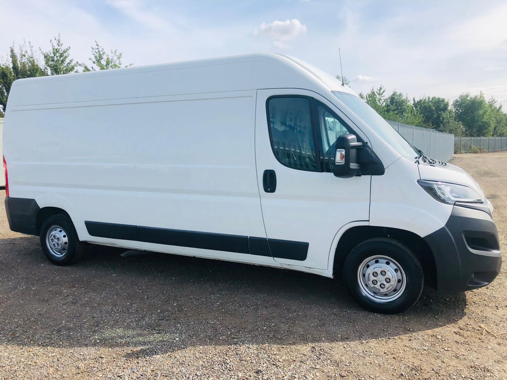 ** ON SALE ** Peugeot Boxer 2.2 HDI L3 H2 Professional 2015 '15 Reg' Sat nav - Air con - No vat - Image 8 of 16