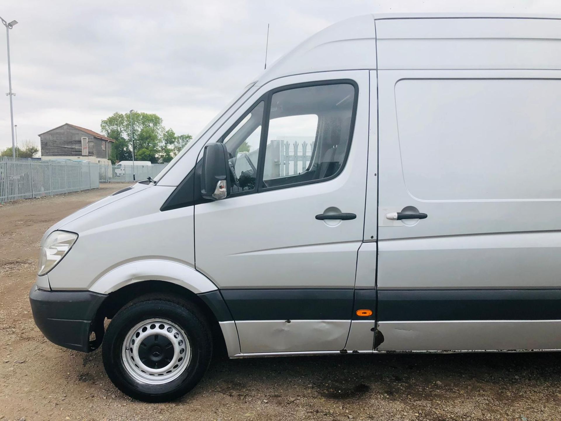 Mercedes-Benz Sprinter 2.1 313 CDI L2 H3 2011 ' 61 Reg' - Metallic Silver - Panel Van - Image 14 of 25