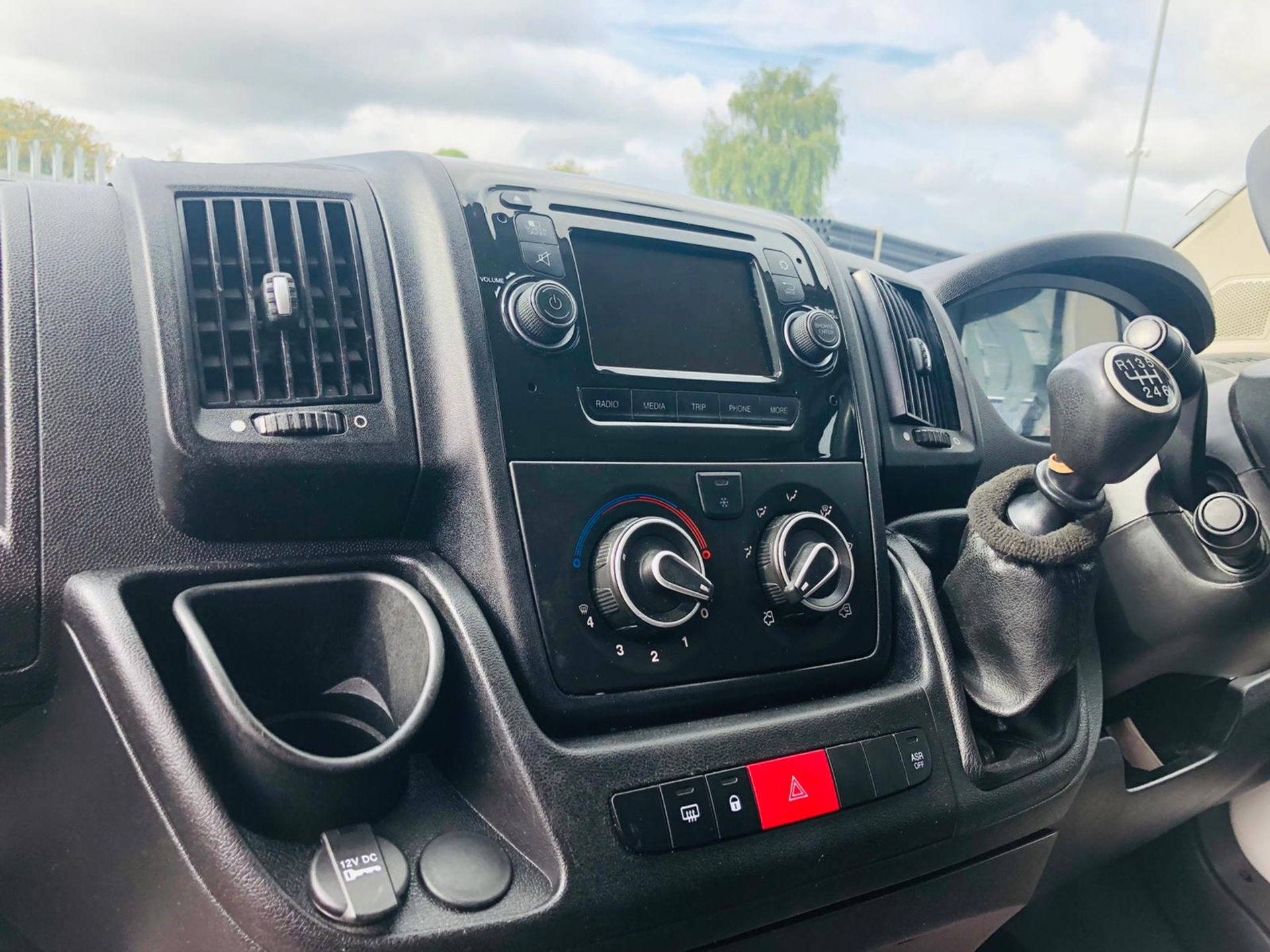 Citroen Relay 2.0 BlueHDI L4 H2 2018 '18 Reg' Air Con - Panel Van - Extra Long wheel Base - Image 24 of 27