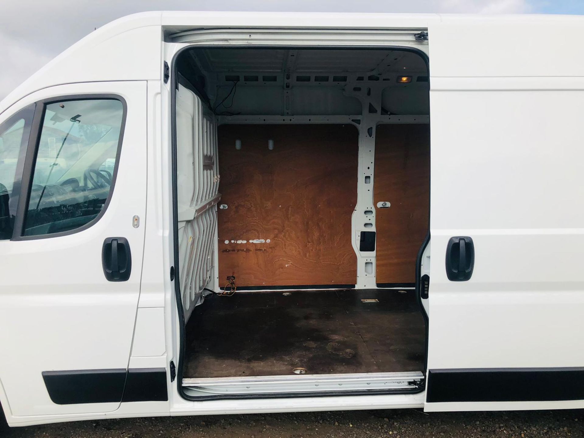 Citroen Relay 2.0 Blue HDI 130 L3 H2 Enterprise 2018 '18 Reg' - ULEZ Compliant - Air Con - Panel Van - Image 13 of 25