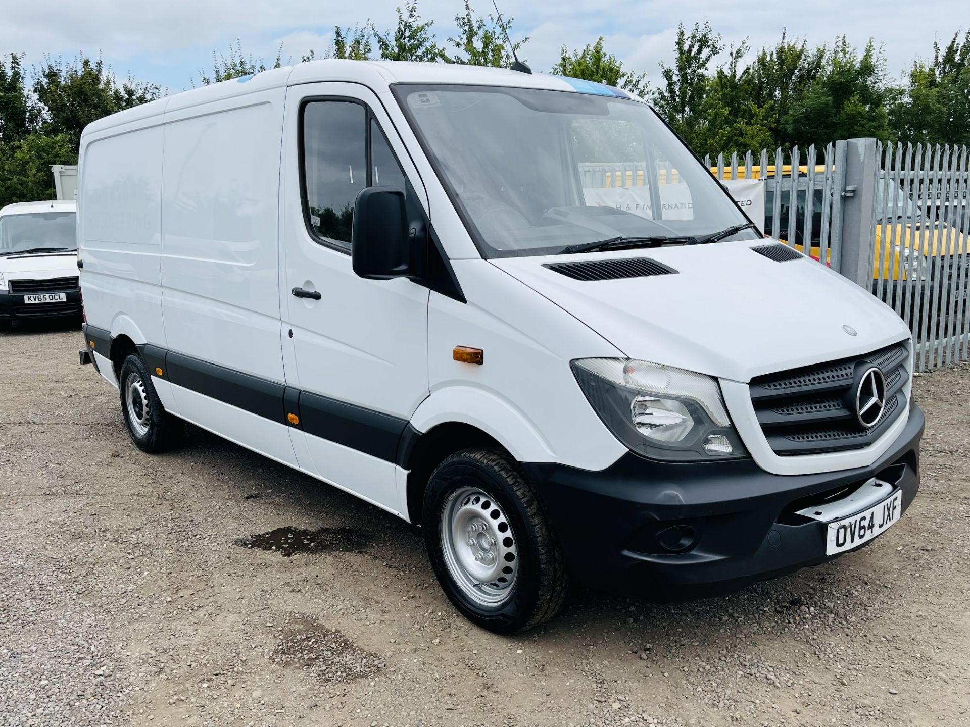 Mercedes-Benz sprinter 2.1 313 CDI L2 H1 2015 '64 Reg' Automatic ' Rare' - Panel Van