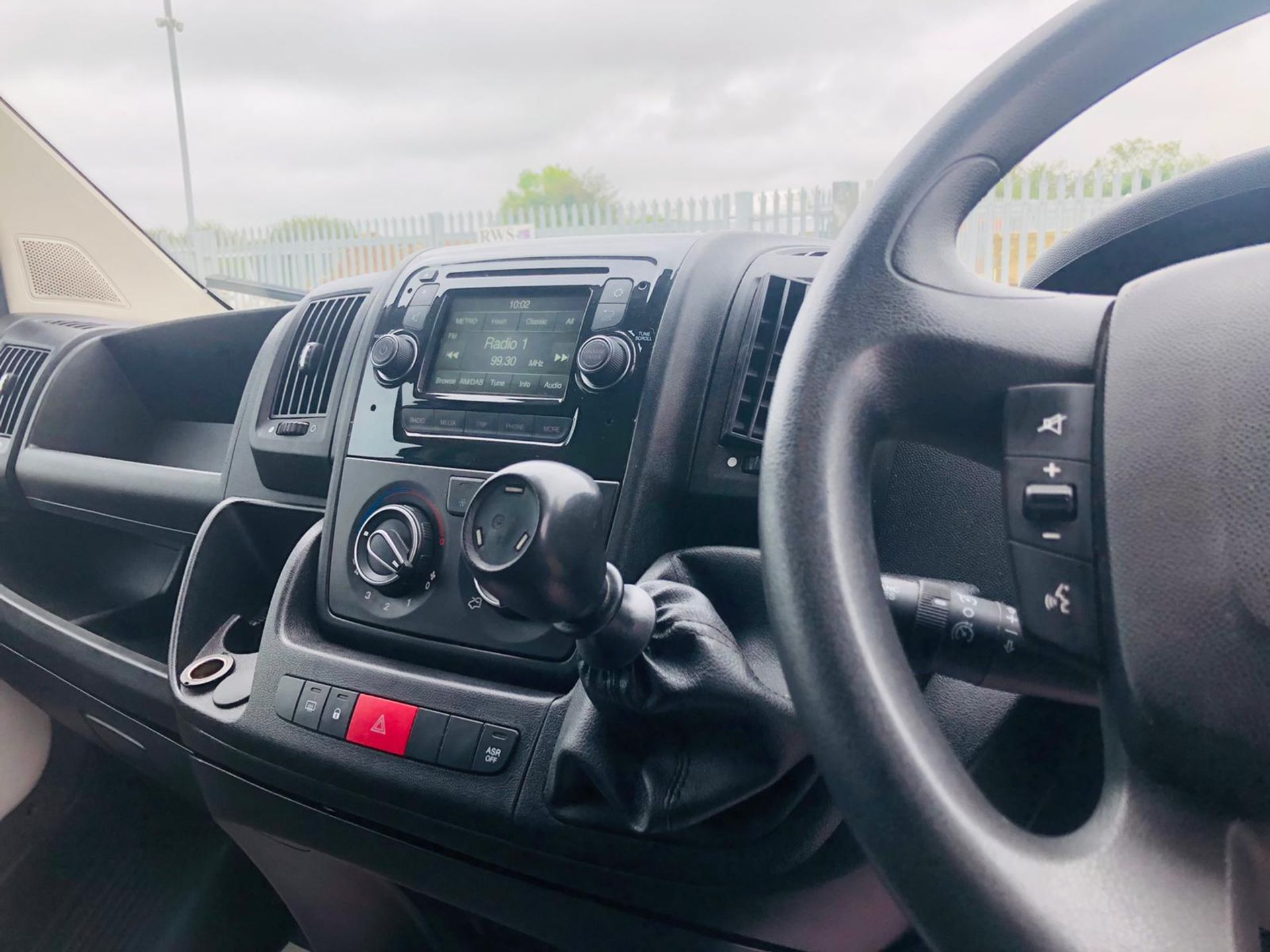 Citroen Relay 35 2.0 Blue Hdi L3 H2 Enterprise 2018 '68 Reg' Air con - Panel Van - ULEZ Compliant - Image 16 of 17