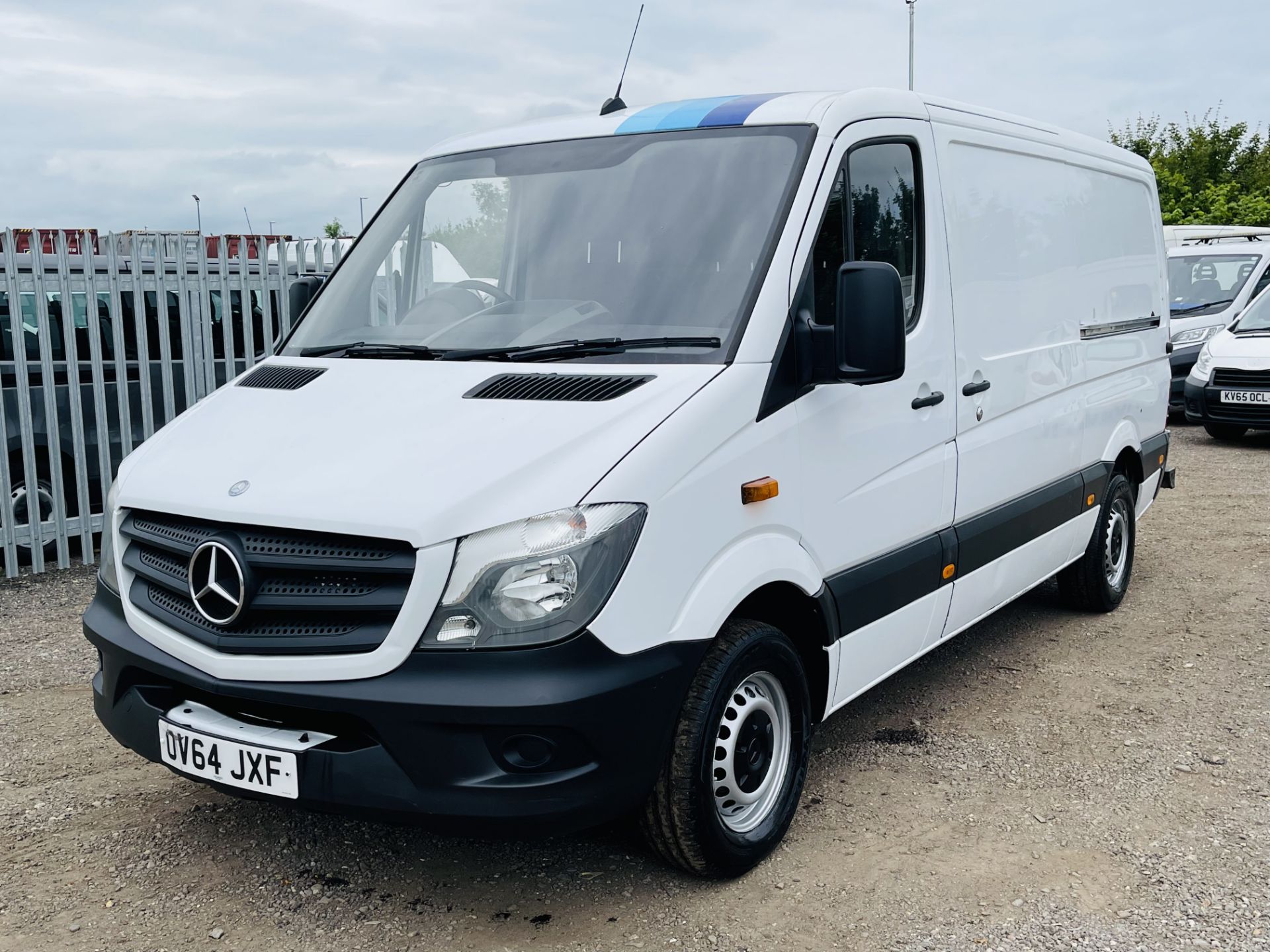 Mercedes-Benz sprinter 2.1 313 CDI L2 H1 2015 '64 Reg' Automatic ' Rare' - Panel Van - Image 4 of 17