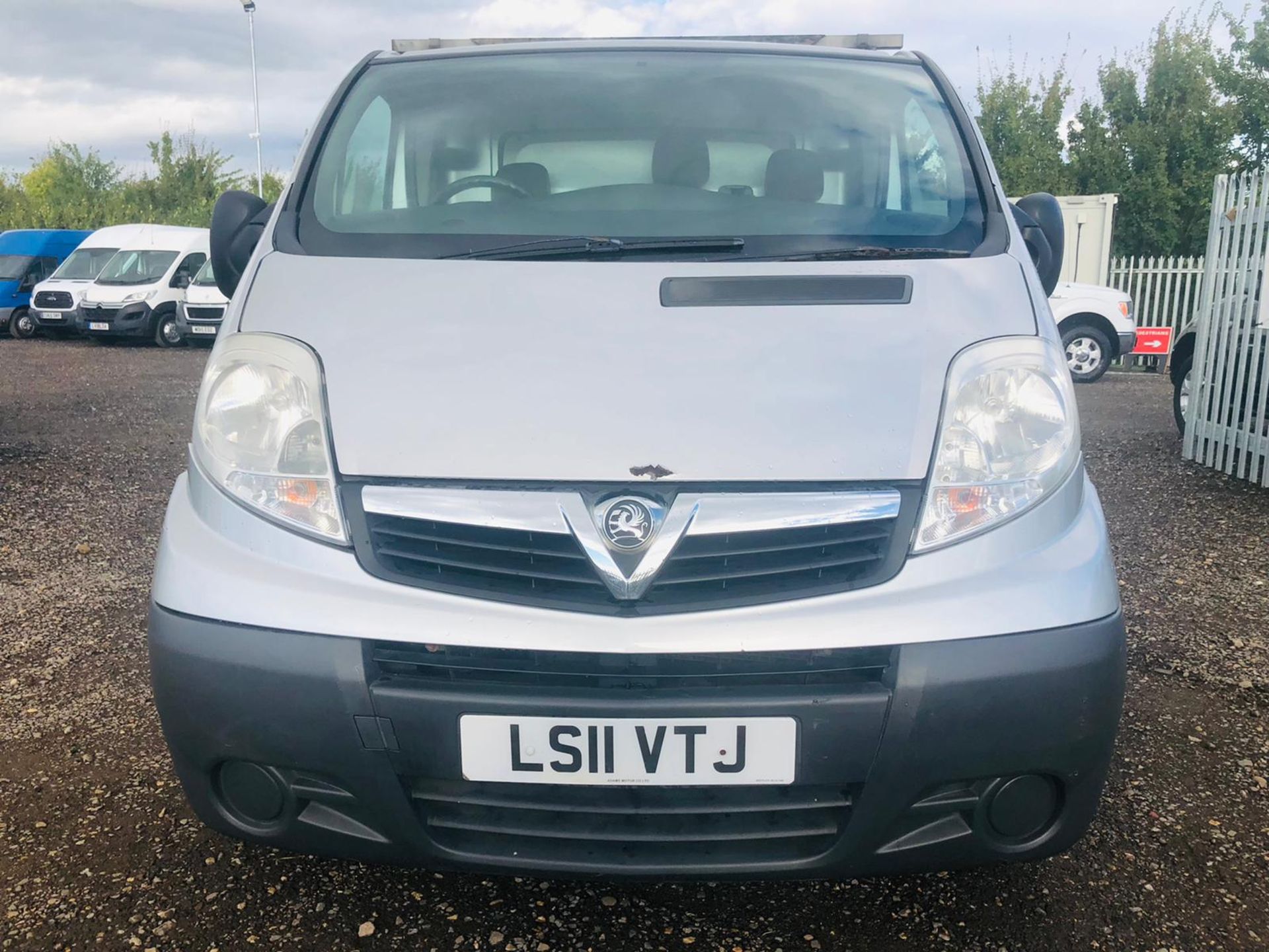 ** On Sale **Vauxhall Vivaro 2.0 CDTI 2700 115 L1 H1 2011 '11 Reg' Air Con - Metallic Silver - - Image 3 of 23