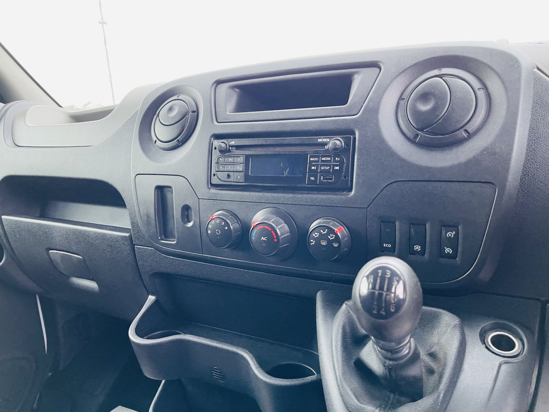 Renault Master Extra L4 H3 2015 '15 Reg' Panel-Van - Air con - LCV - Image 18 of 19