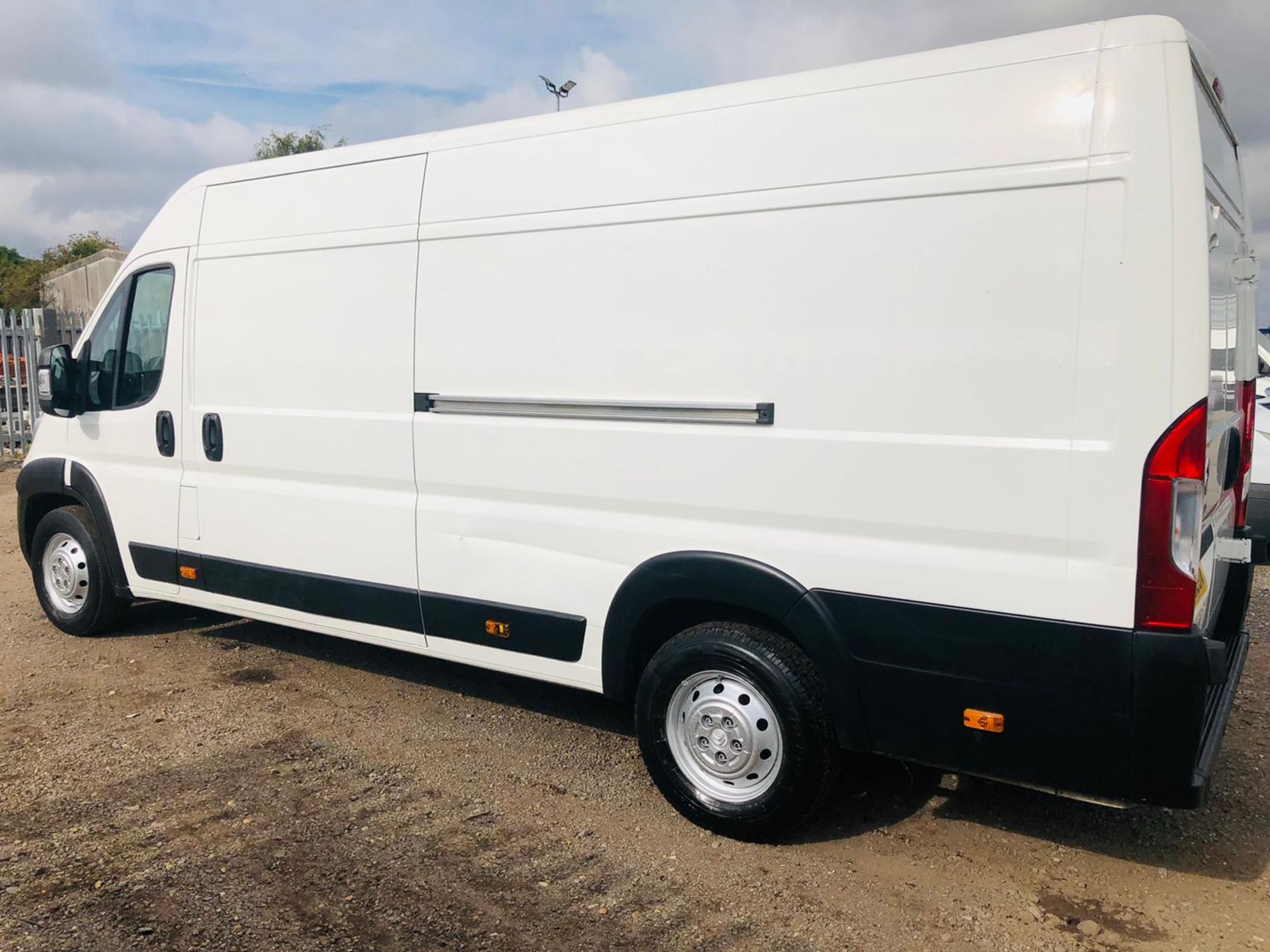 Citroen Relay 2.0 BlueHDI L4 H2 2018 '18 Reg' Air Con - Panel Van - Extra Long wheel Base - Image 9 of 27