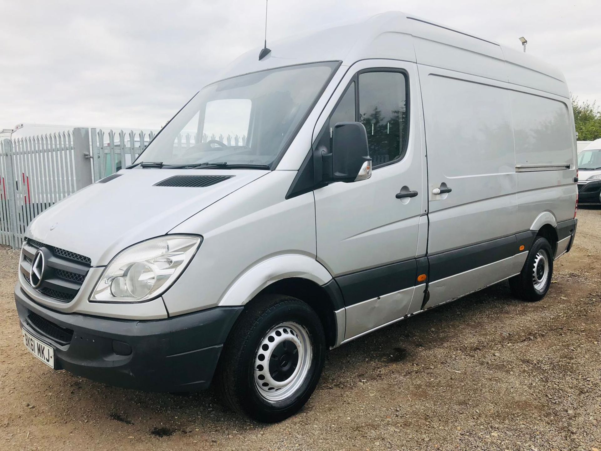 Mercedes-Benz Sprinter 2.1 313 CDI L2 H3 2011 ' 61 Reg' - Metallic Silver - Panel Van - Image 3 of 25