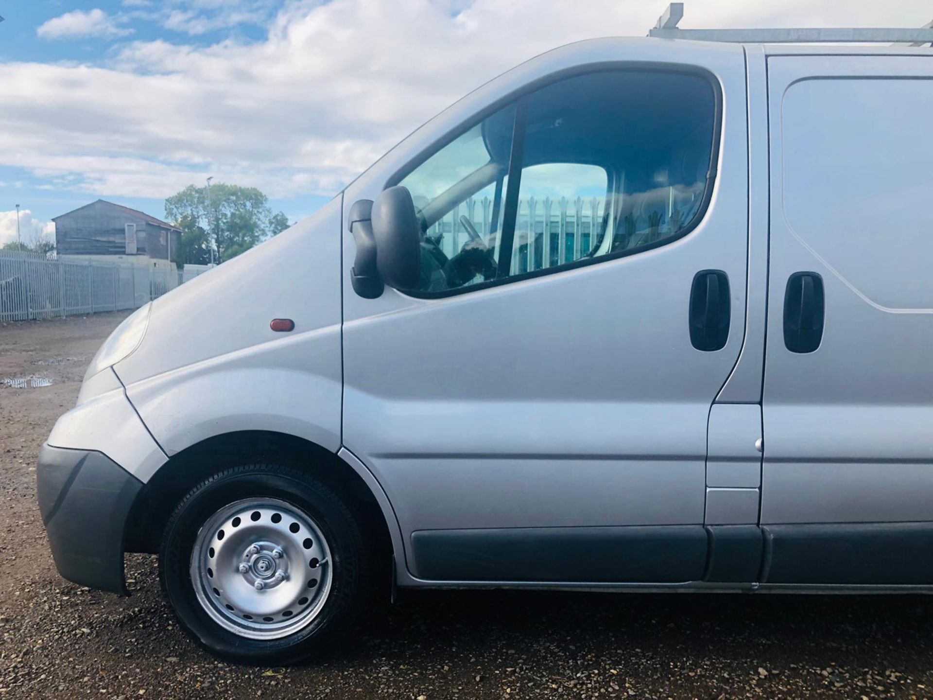 ** On Sale **Vauxhall Vivaro 2.0 CDTI 2700 115 L1 H1 2011 '11 Reg' Air Con - Metallic Silver - - Image 7 of 23