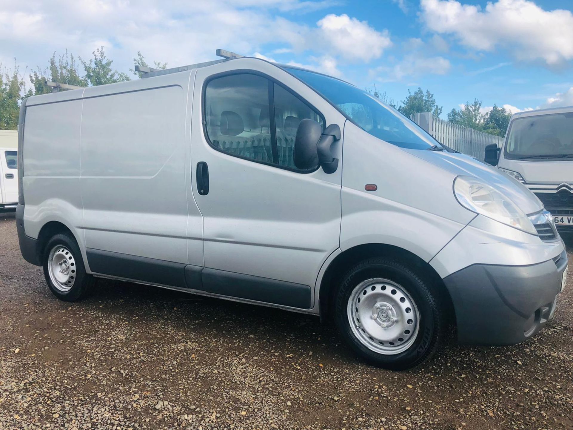 ** On Sale **Vauxhall Vivaro 2.0 CDTI 2700 115 L1 H1 2011 '11 Reg' Air Con - Metallic Silver - - Image 15 of 23