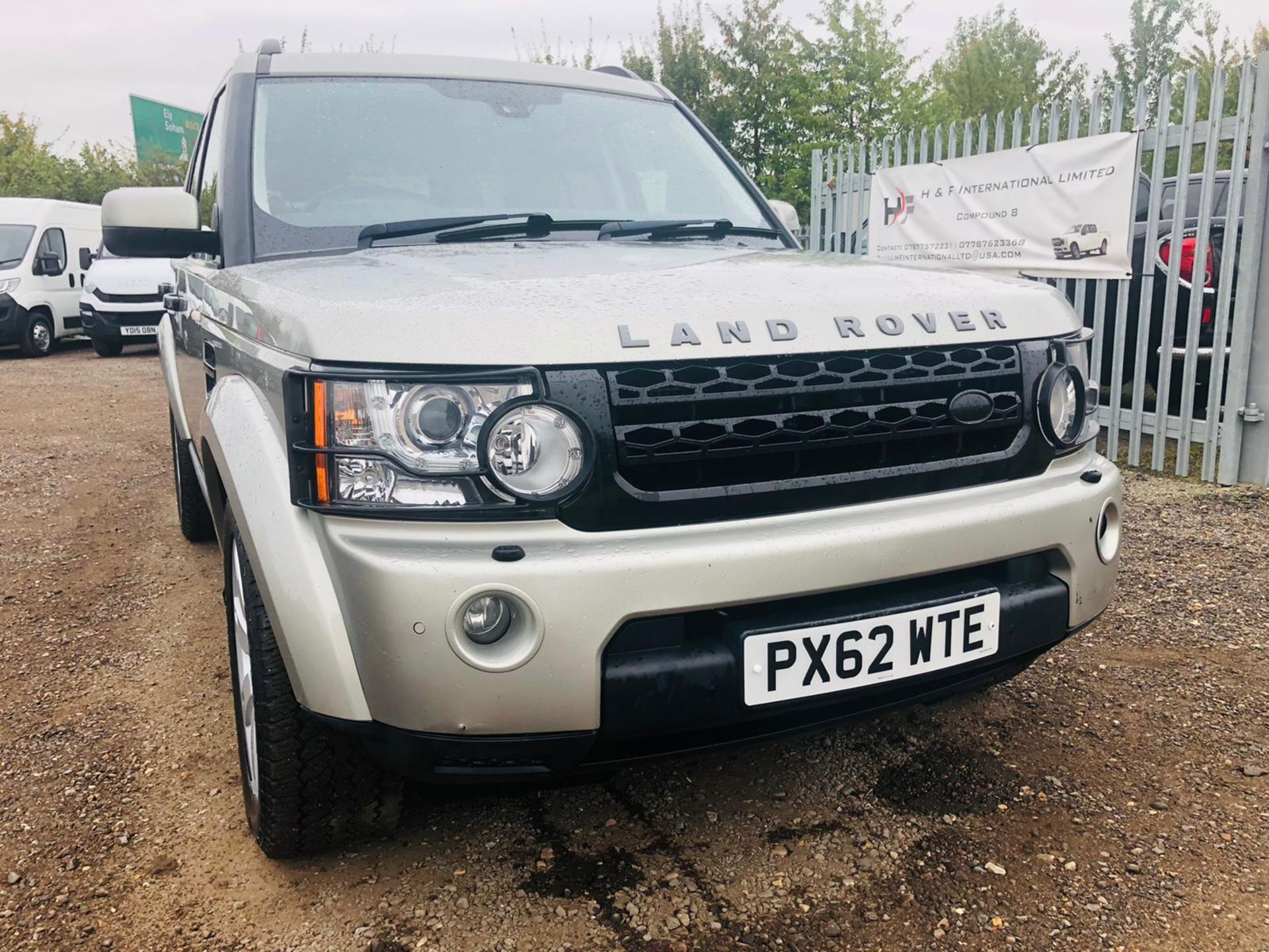 **ON SALE** Land Rover Discovery 4 3.0 SDV6 255 Command Shift Auto 2012 '62 Reg' Sat Nav - Air con - Image 4 of 33