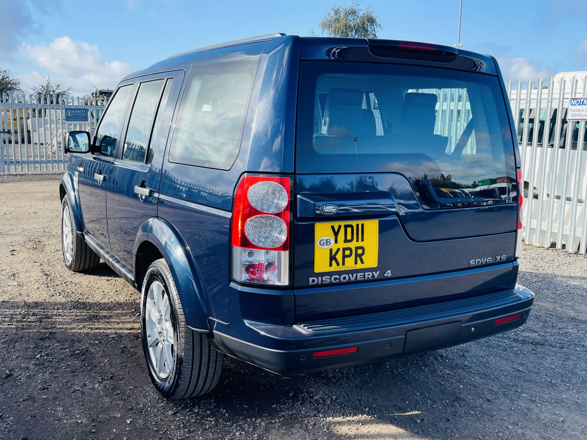 Land Rover Discovery 4 3.0 SDV6 XS Auto 2011 '11 Reg' Sat Nav - Metallic Blue - 4WD - 7 Seats - Image 9 of 37