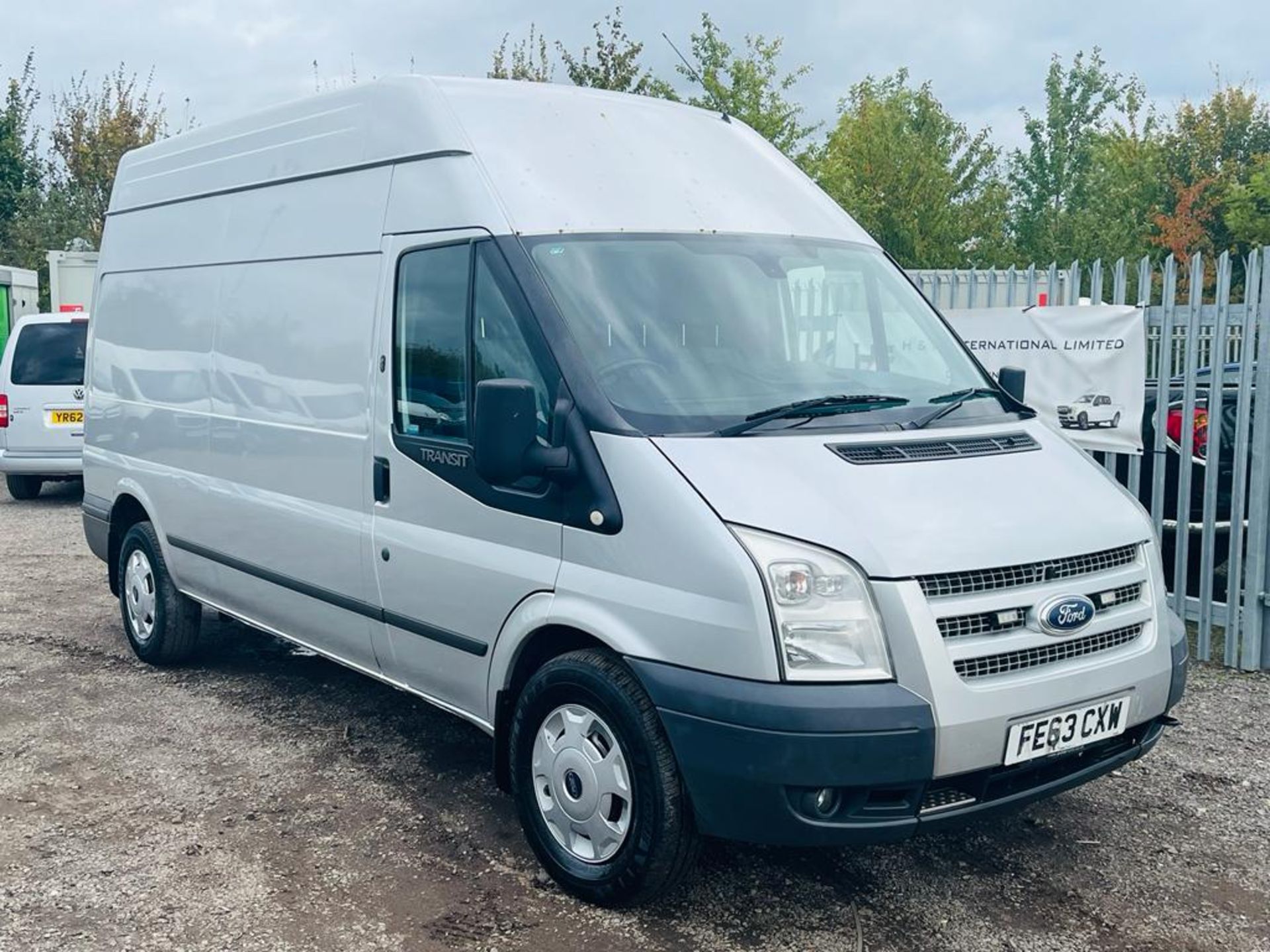 **ON SALE** Ford Transit 2.2 TDCI 125 T350 **Trend** L3 H3 2013 '63 Reg' Cruise control - Image 2 of 23