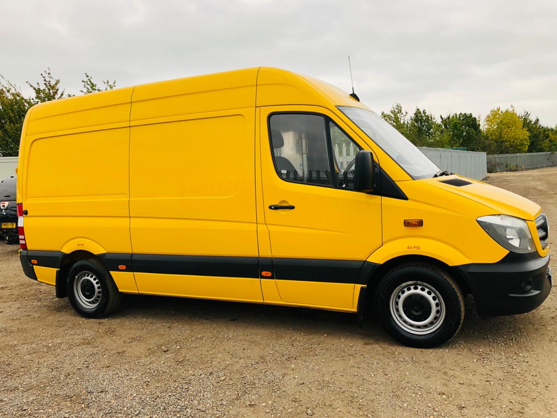 ** ON SALE ** Mercedes-Benz Sprinter 2.1 313 CDI L2 H3 2016 '16 Reg' Air Con - Cruise Control - Image 2 of 30