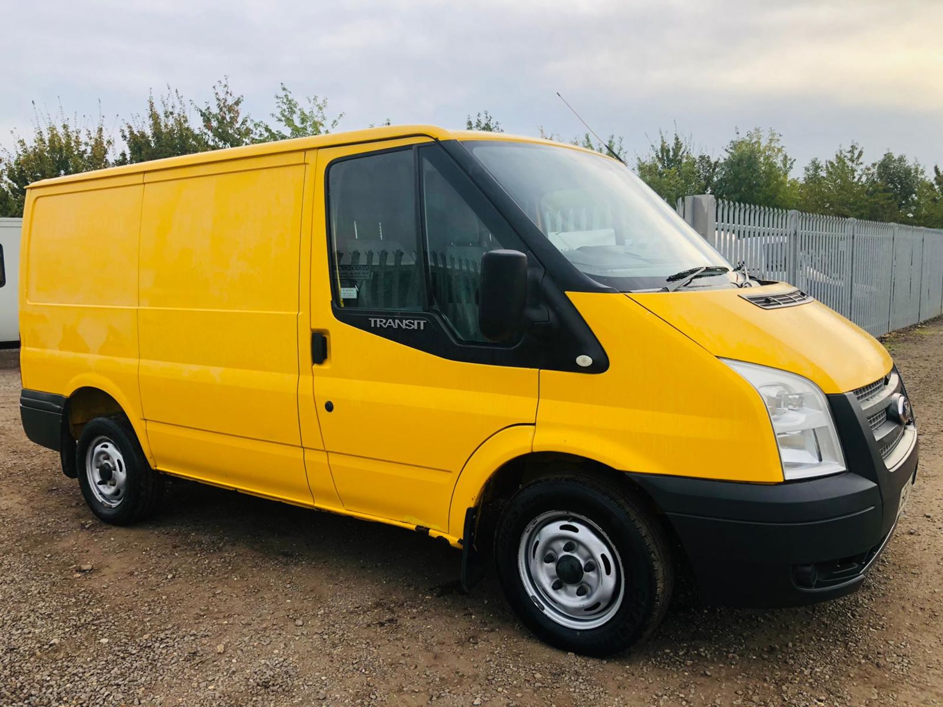 Ford Transit 2.2 TDCI 125 T300 L1 H1 FWD 2011 '61 Reg' Air Con - Elec Pack - No Vat Save 20%