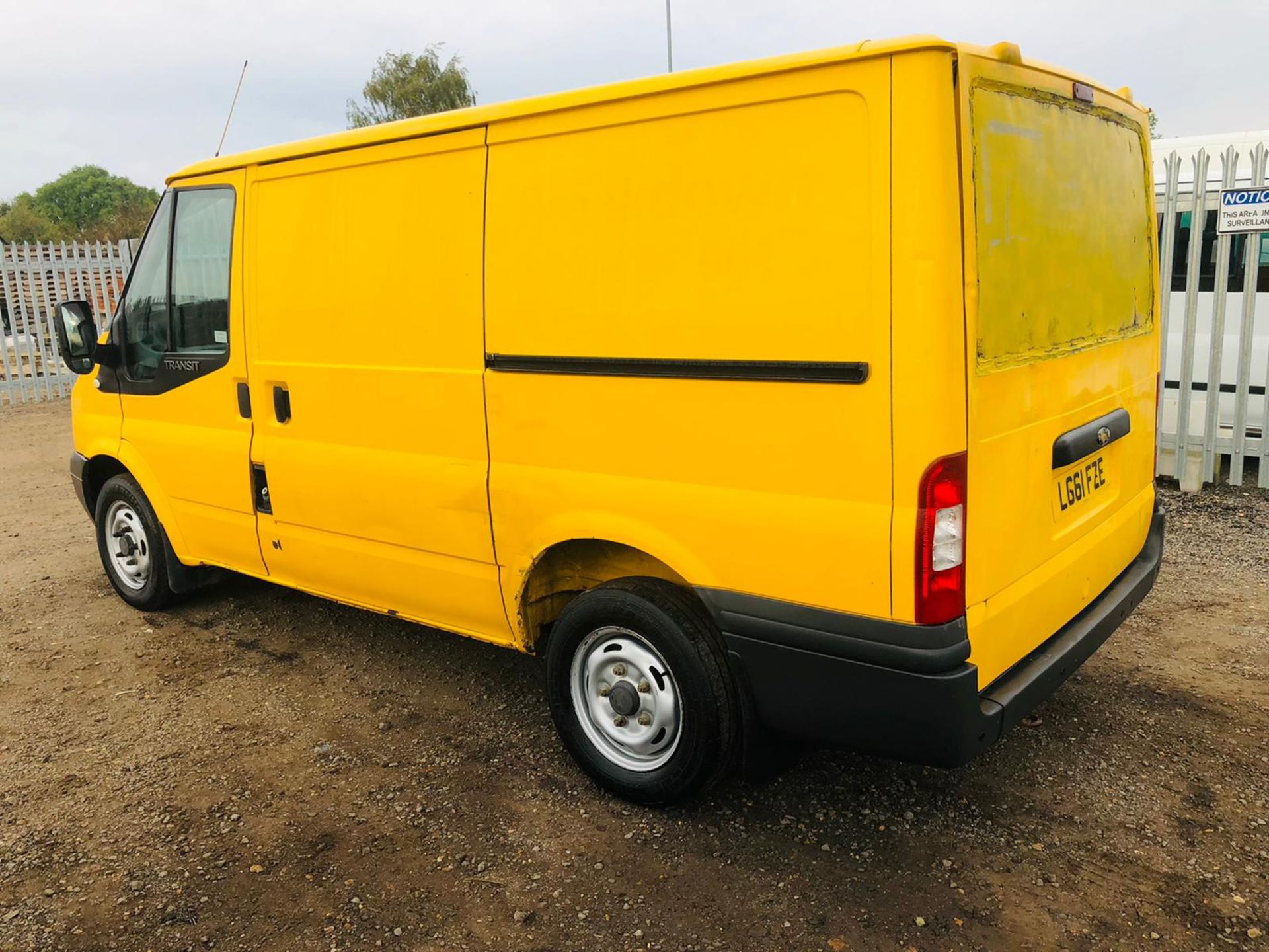 Ford Transit 2.2 TDCI 125 T300 L1 H1 FWD 2011 '61 Reg' Air Con - Elec Pack - No Vat Save 20% - Image 9 of 32