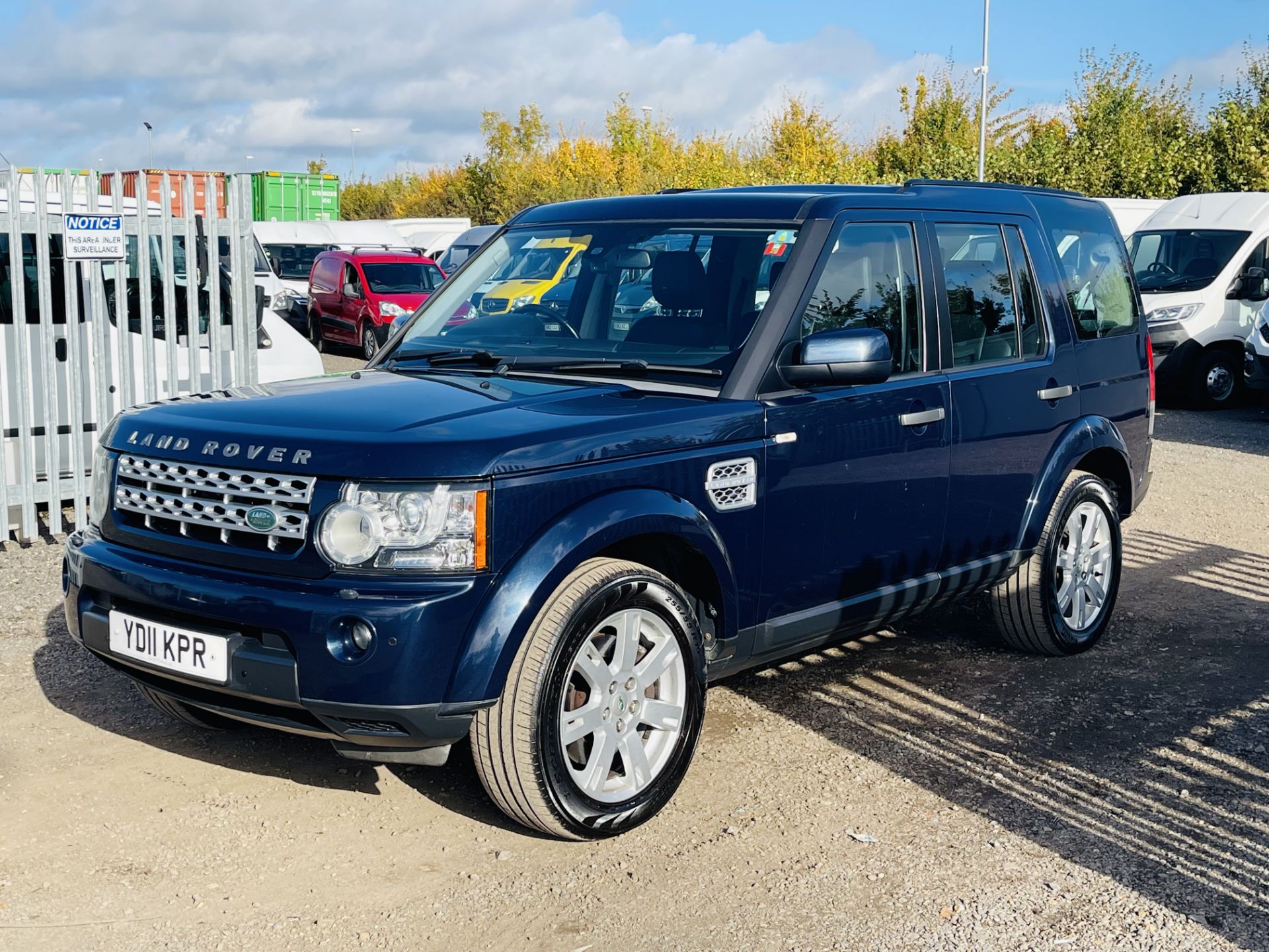 Land Rover Discovery 4 3.0 SDV6 XS Auto 2011 '11 Reg' Sat Nav - Metallic Blue - 4WD - 7 Seats - Image 5 of 37