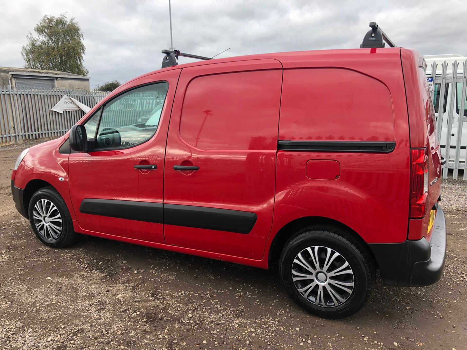 ** ON SALE ** Citreon Berlingo LX 625 1.6 HDI 75 2011 '11 Reg' Panel Van - Elec Pack - Image 6 of 21