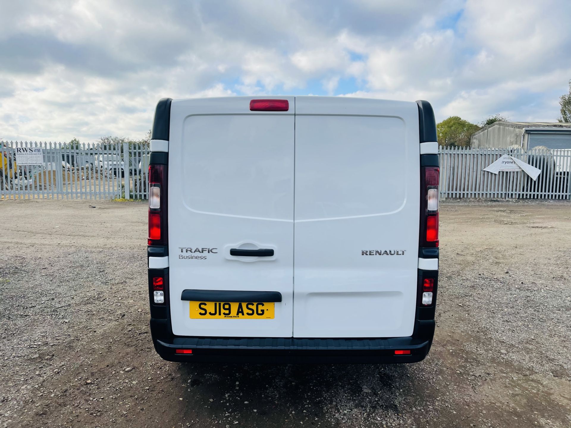 Renault Trafic SL27 Business 1.6 DCI Euro 6 2019 '19 Reg' ULEZ Compliant - Panel Van - Image 13 of 37