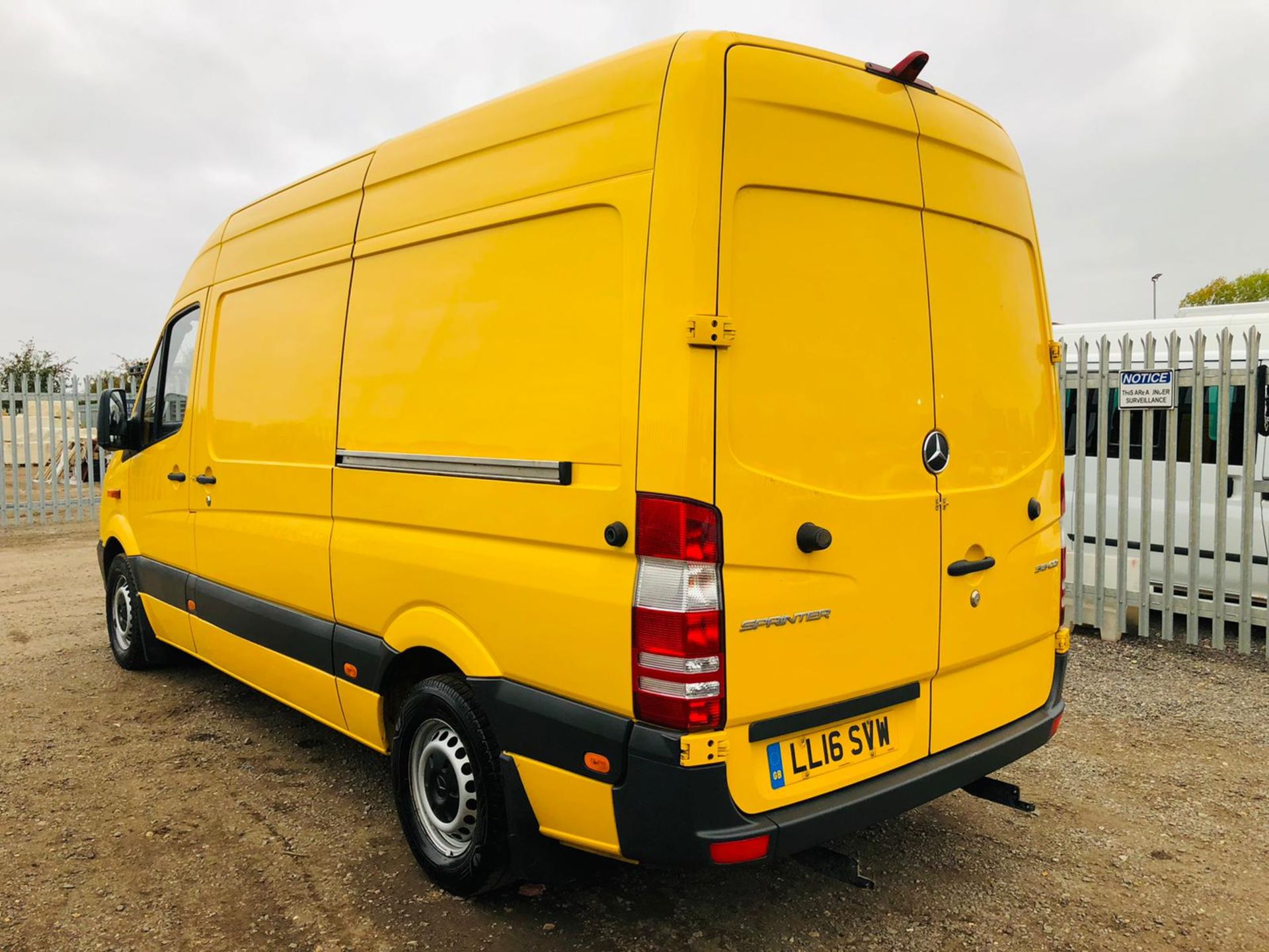 ** ON SALE ** Mercedes-Benz Sprinter 2.1 313 CDI L2 H3 2016 '16 Reg' Air Con - Cruise Control - Image 9 of 30