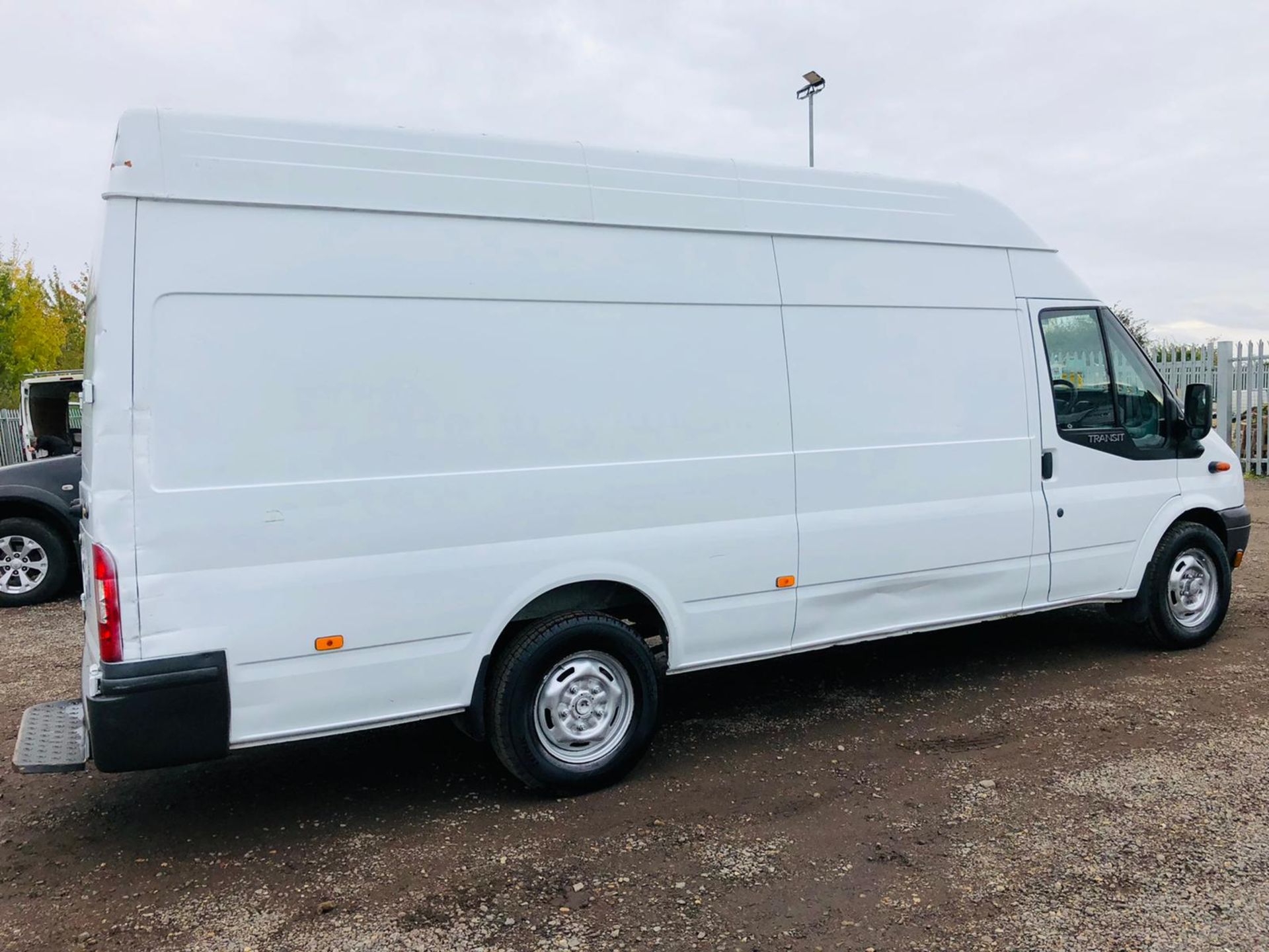 Ford Transit 125 2.2 TDCI T350 Jumbo RWD L4 H3 2013 '63 Reg' Panel Van - Extra Long Wheel base - Image 8 of 34