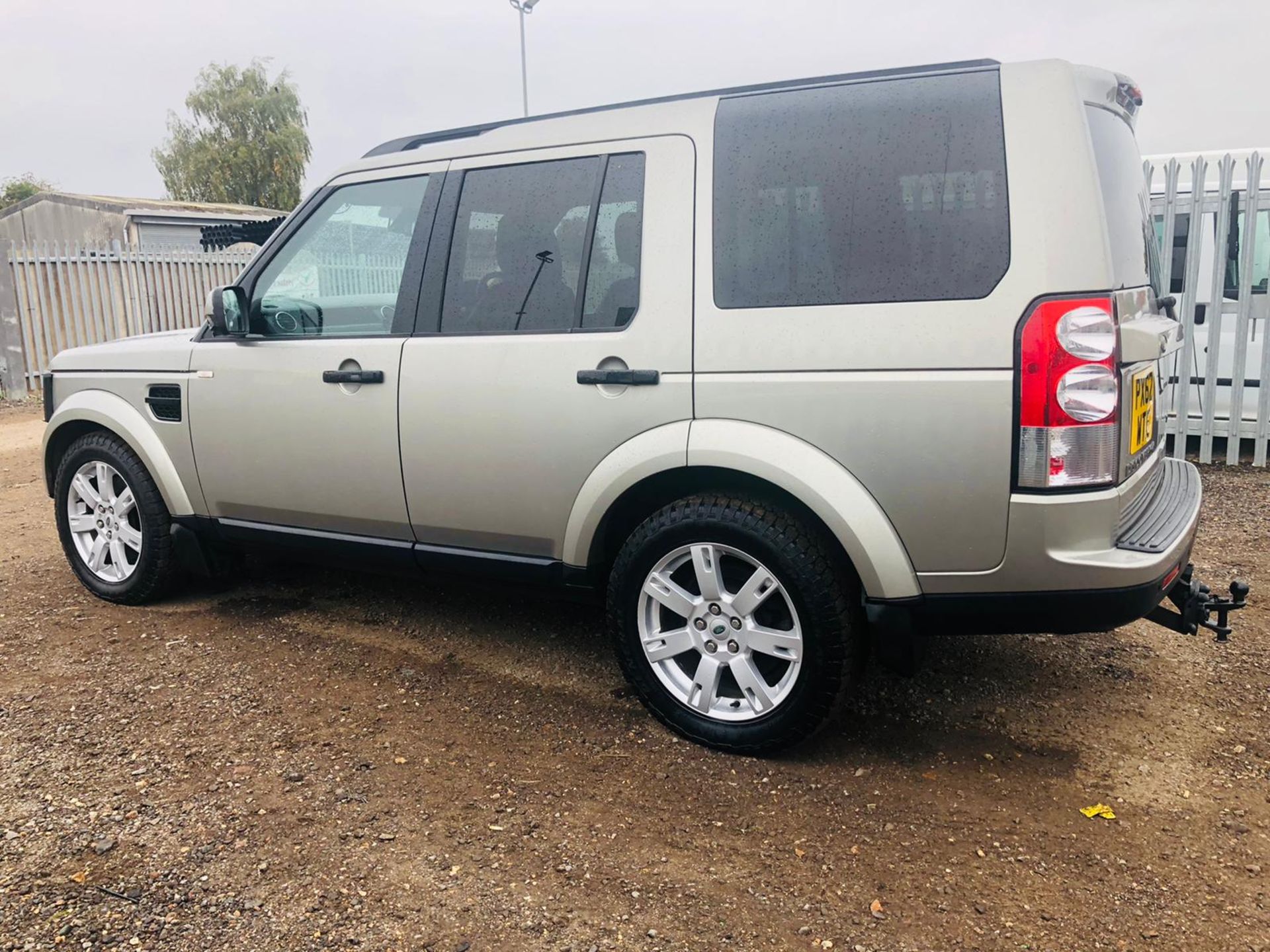 **ON SALE** Land Rover Discovery 4 3.0 SDV6 255 Command Shift Auto 2012 '62 Reg' Sat Nav - Air con - Image 12 of 33