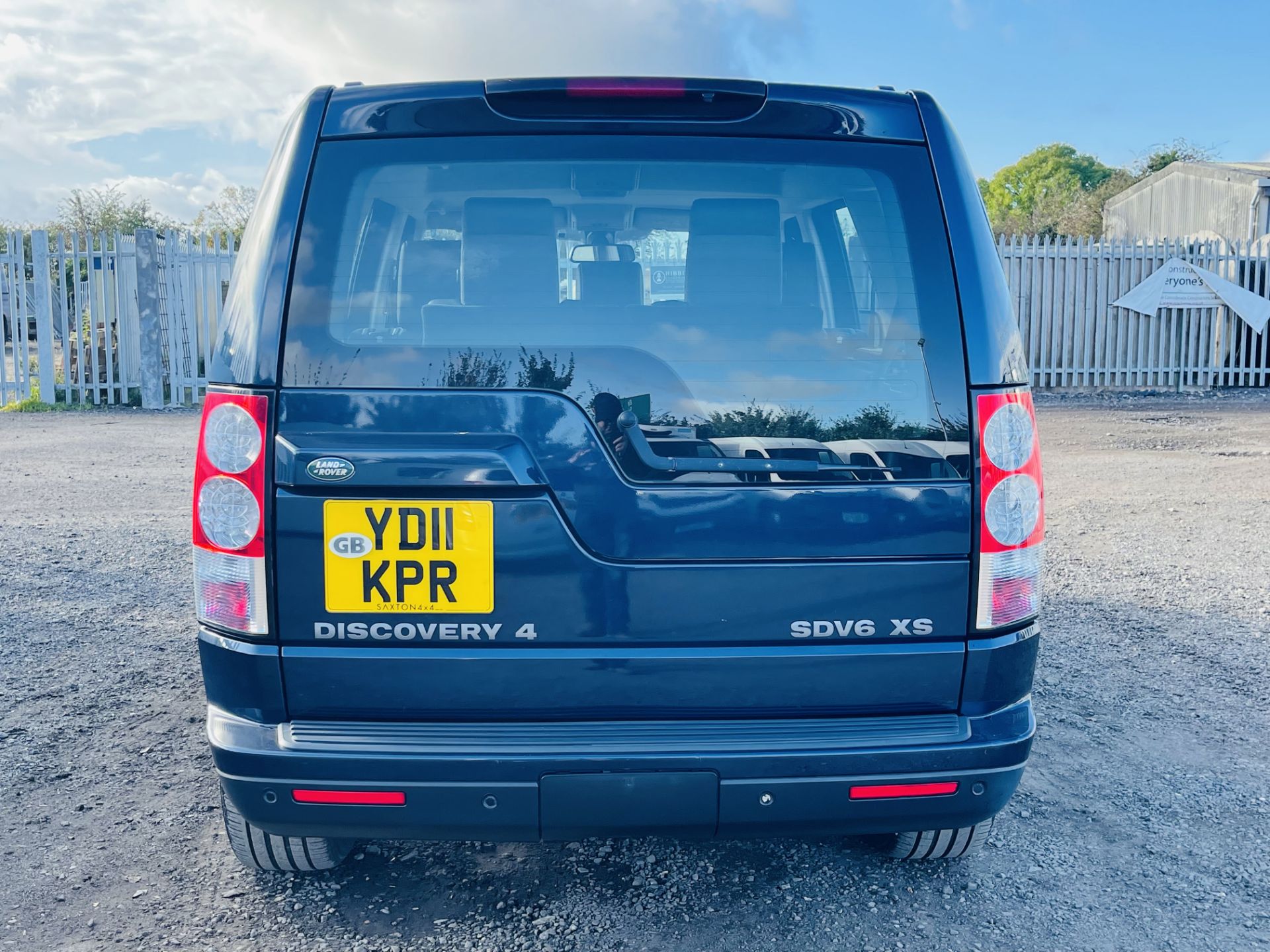 Land Rover Discovery 4 3.0 SDV6 XS Auto 2011 '11 Reg' Sat Nav - Metallic Blue - 4WD - 7 Seats - Image 10 of 37