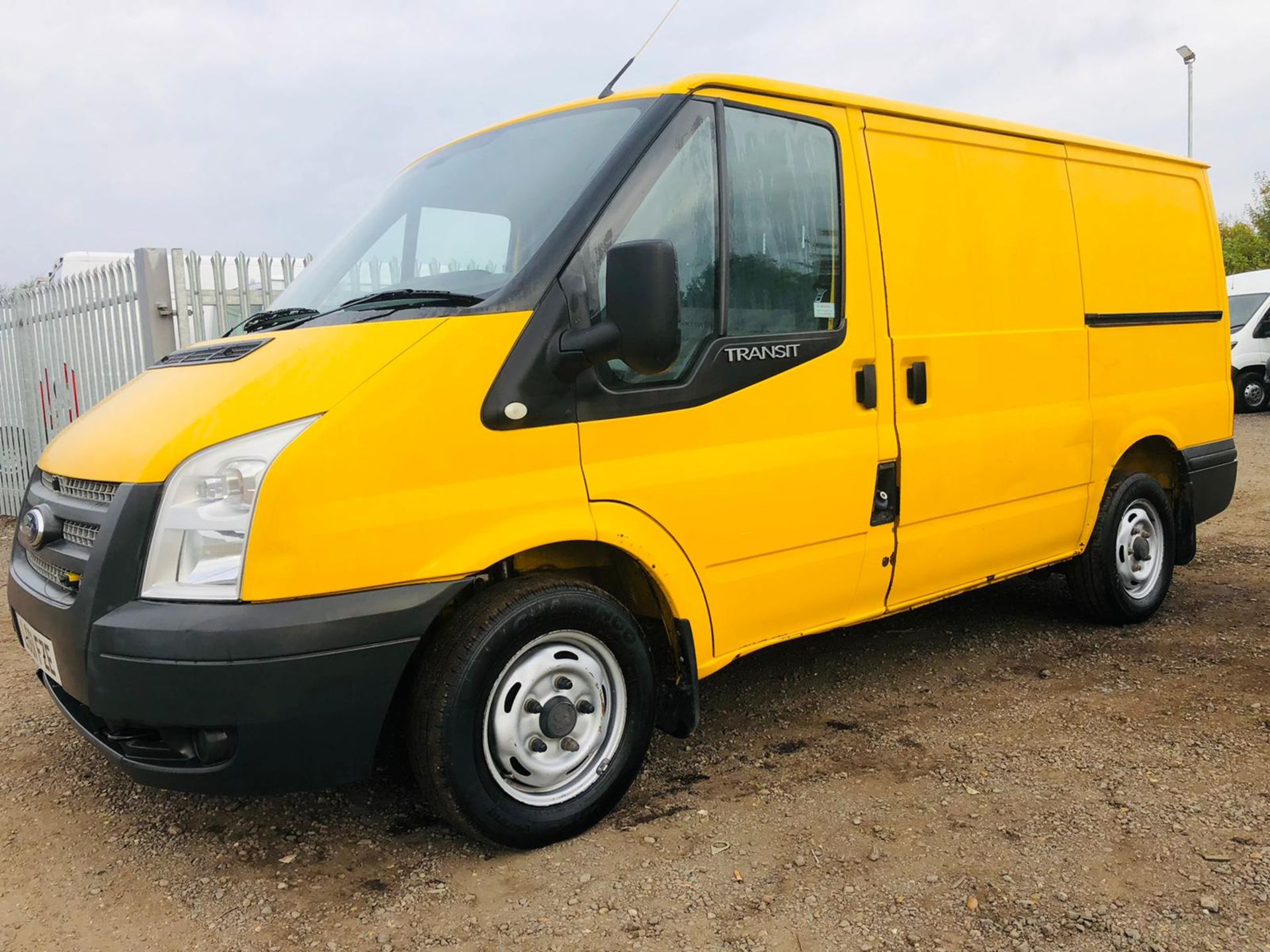 Ford Transit 2.2 TDCI 125 T300 L1 H1 FWD 2011 '61 Reg' Air Con - Elec Pack - No Vat Save 20% - Image 12 of 32