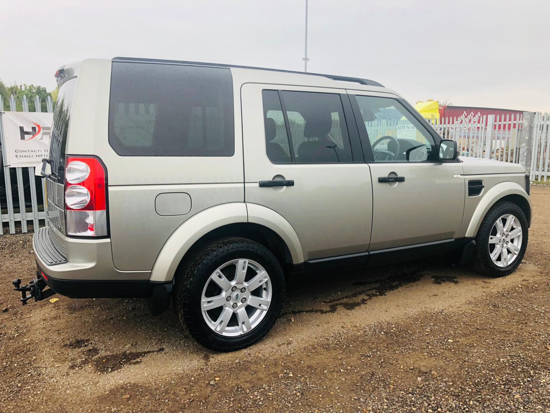 **ON SALE** Land Rover Discovery 4 3.0 SDV6 255 Command Shift Auto 2012 '62 Reg' Sat Nav - Air con - Image 15 of 33