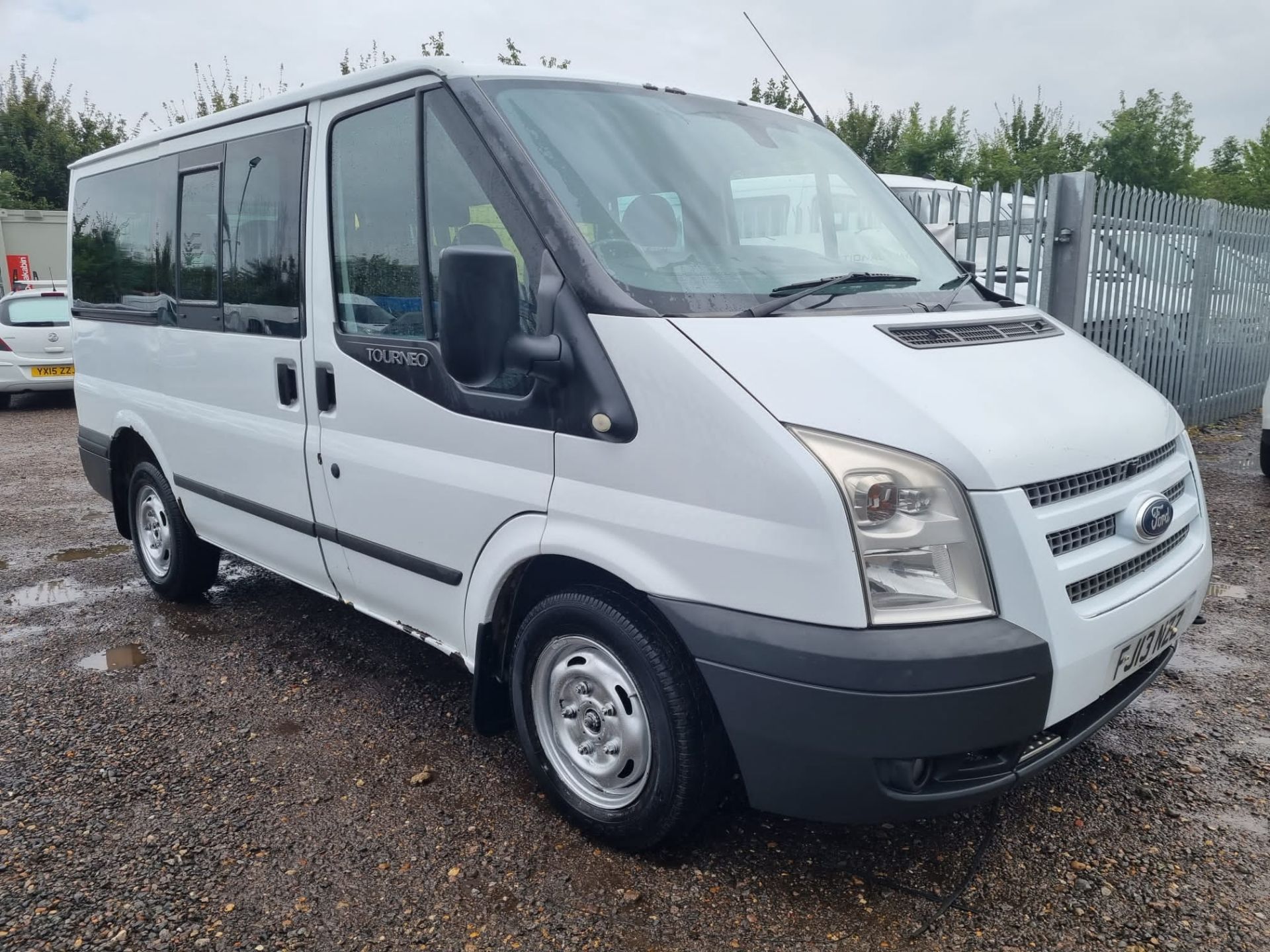 Ford Transit 2.2 TDCI Trend 2013 '13 Reg' 9 seats - Air Con - Cruise Control