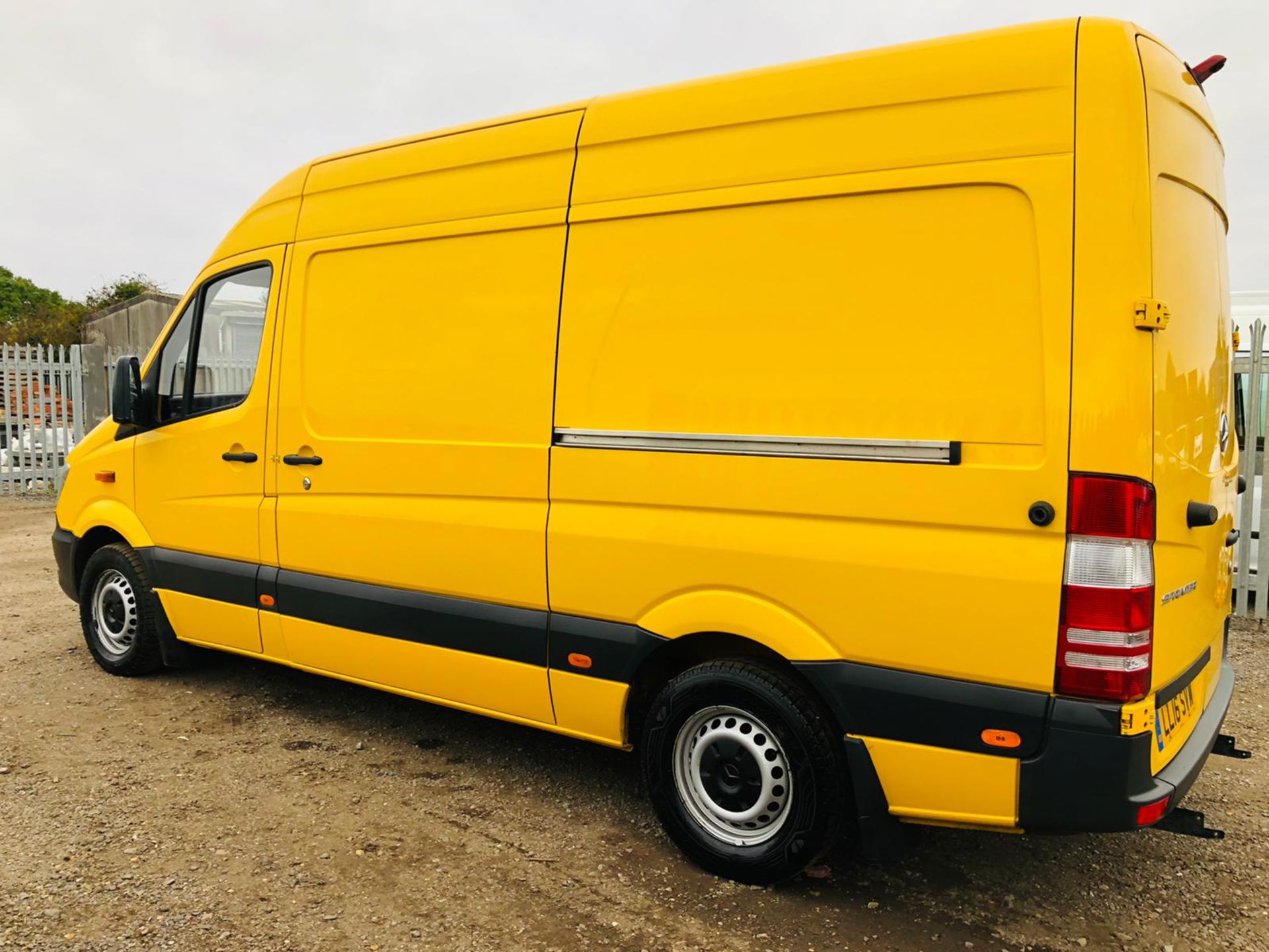 ** ON SALE ** Mercedes-Benz Sprinter 2.1 313 CDI L2 H3 2016 '16 Reg' Air Con - Cruise Control - Image 19 of 30