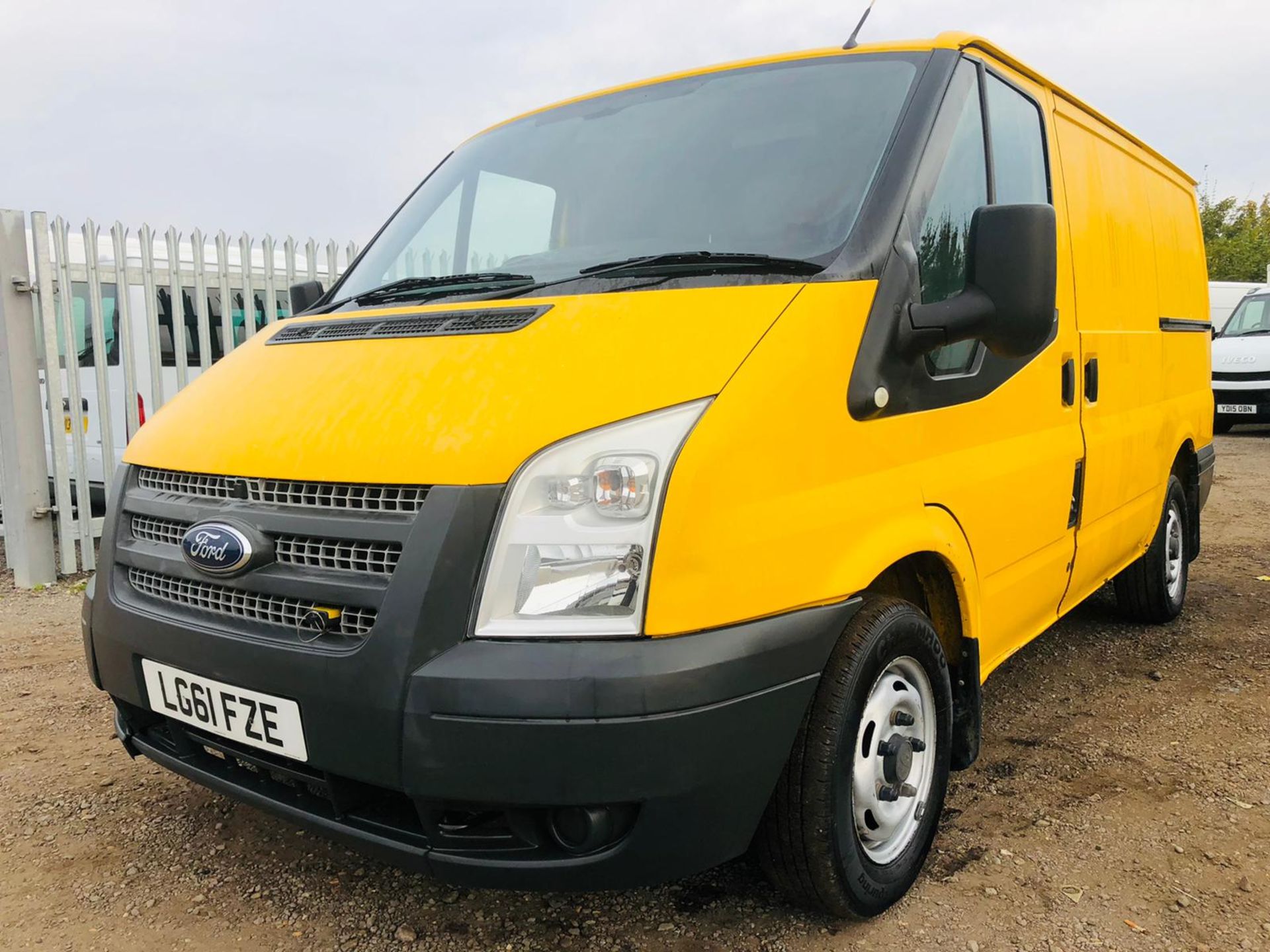 Ford Transit 2.2 TDCI 125 T300 L1 H1 FWD 2011 '61 Reg' Air Con - Elec Pack - No Vat Save 20% - Image 7 of 32