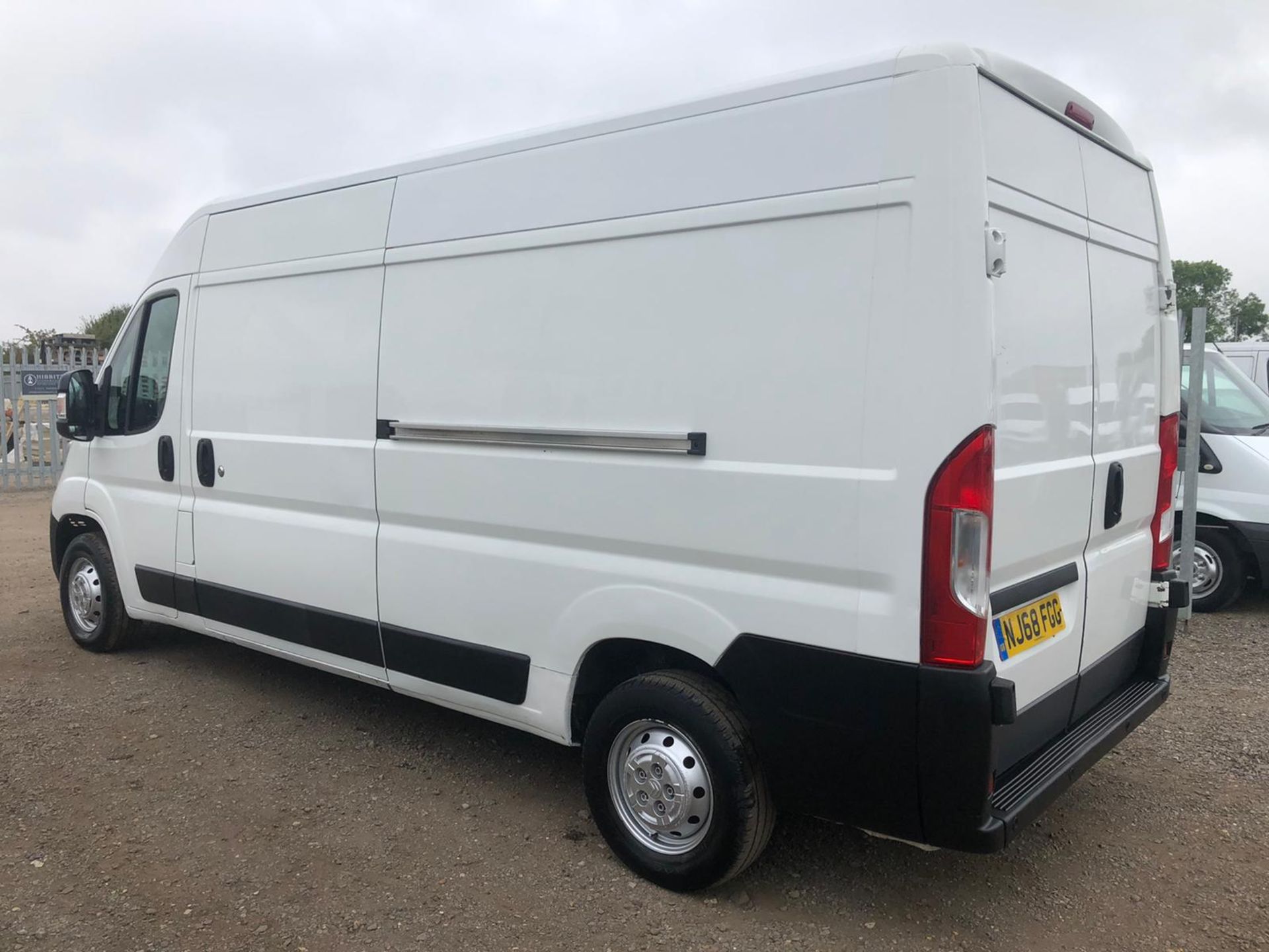 Citroen Relay 35 2.0 Blue Hdi L3 H2 Enterprise 2018 '68 Reg' Air con - Panel Van - ULEZ Compliant - Image 9 of 17