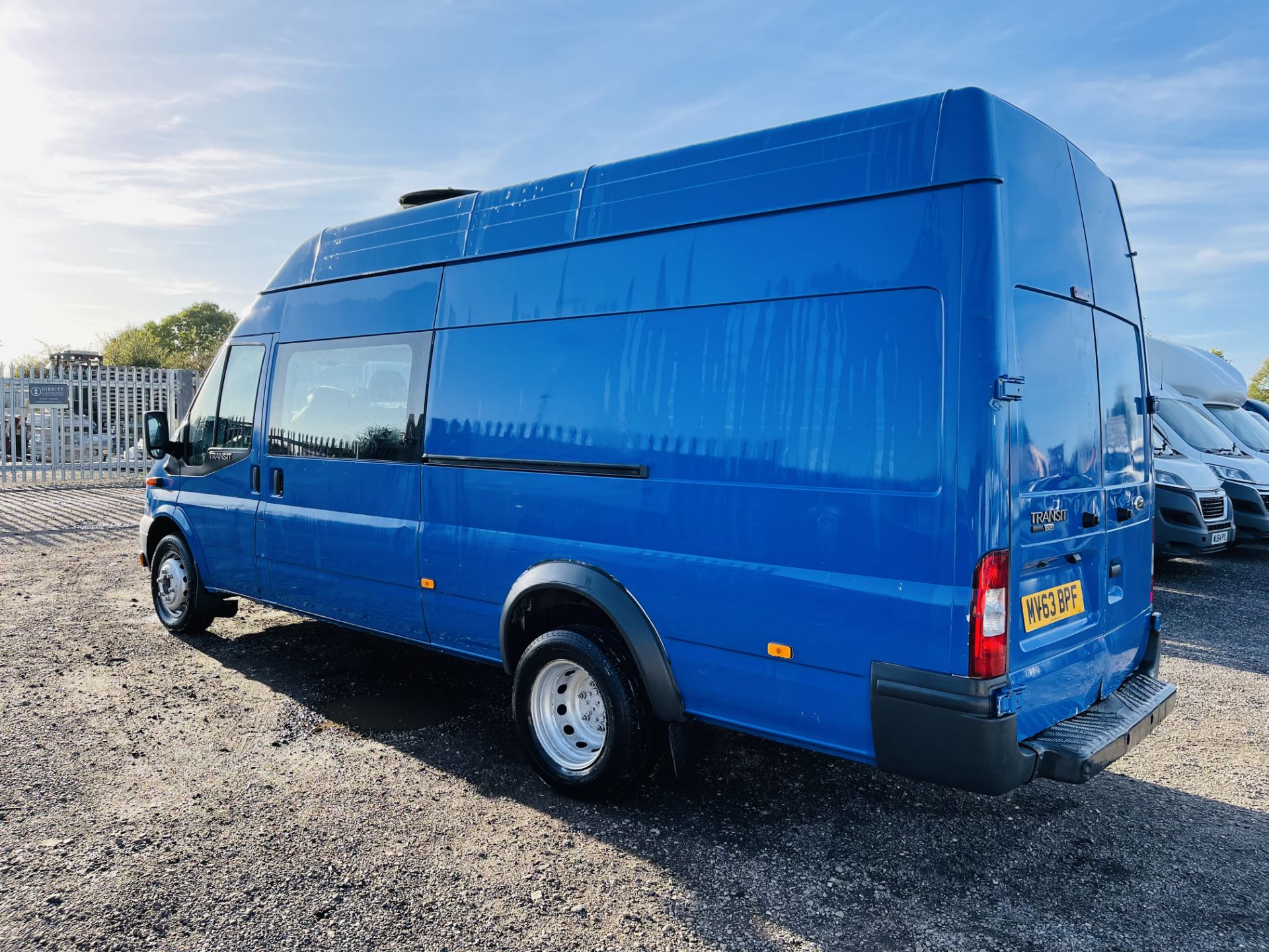 Ford Transit 2.2 TDCI T460 155 RWD 2013 **Crew-van** '63 Reg' L4 H3 - Twin Rear Axle ** Rare ** - Image 13 of 25