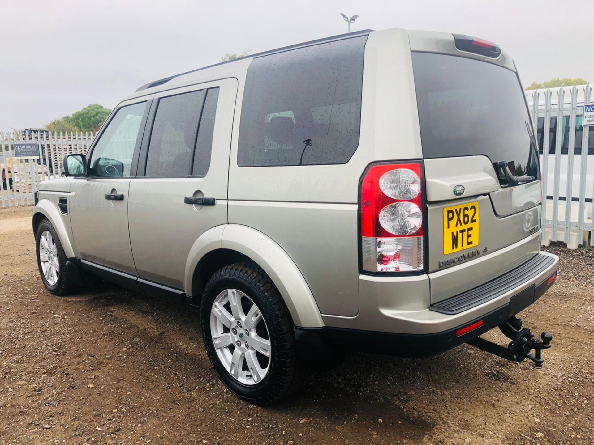 **ON SALE** Land Rover Discovery 4 3.0 SDV6 255 Command Shift Auto 2012 '62 Reg' Sat Nav - Air con - Image 11 of 33