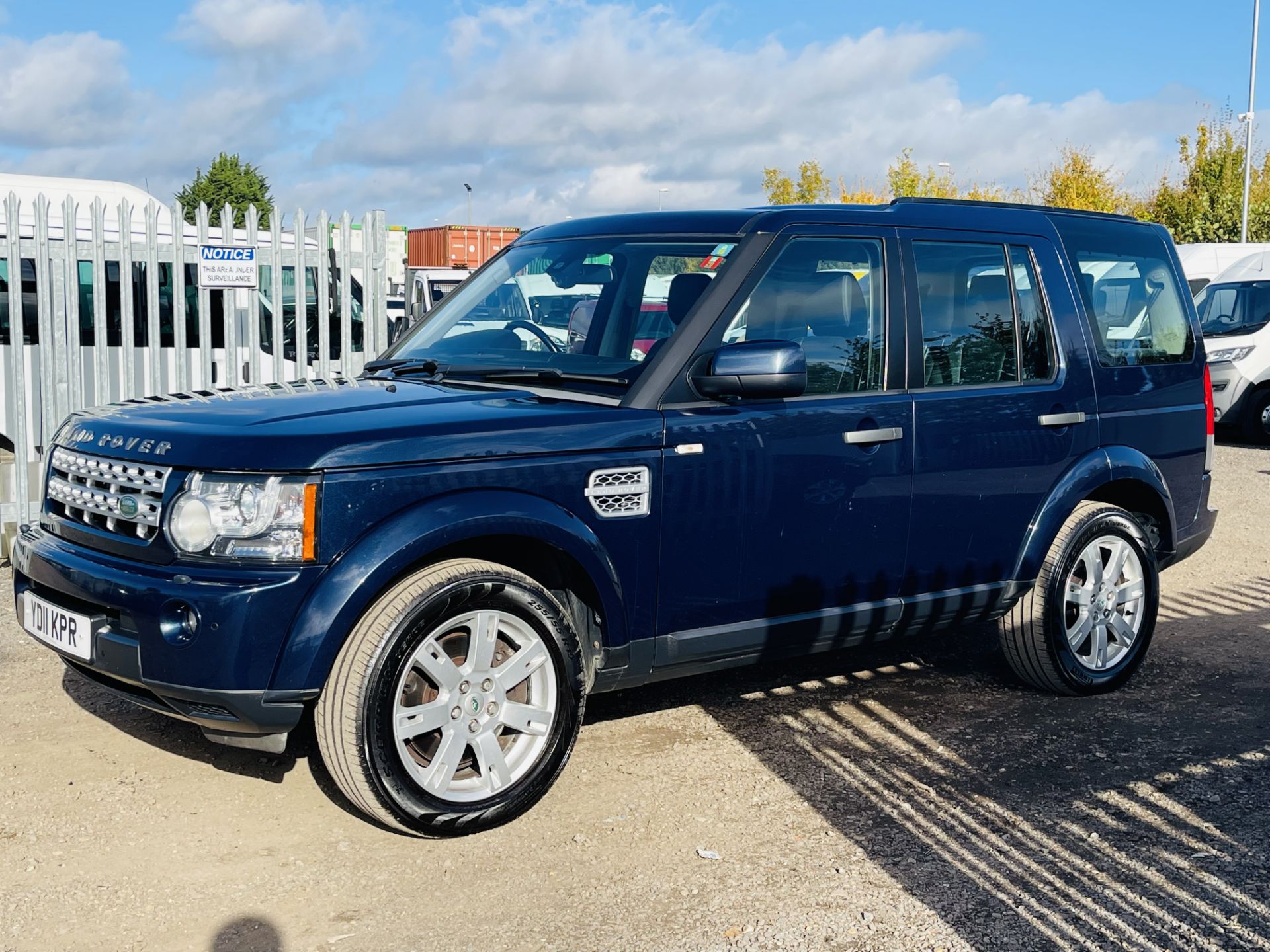 Land Rover Discovery 4 3.0 SDV6 XS Auto 2011 '11 Reg' Sat Nav - Metallic Blue - 4WD - 7 Seats - Image 6 of 37